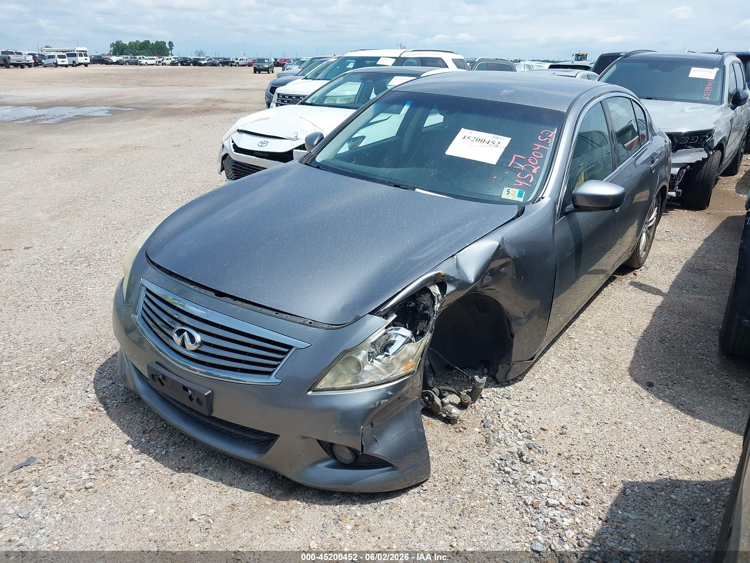 2011 Infiniti G37 Journey Silver vin: JN1CV6AP9BM502663