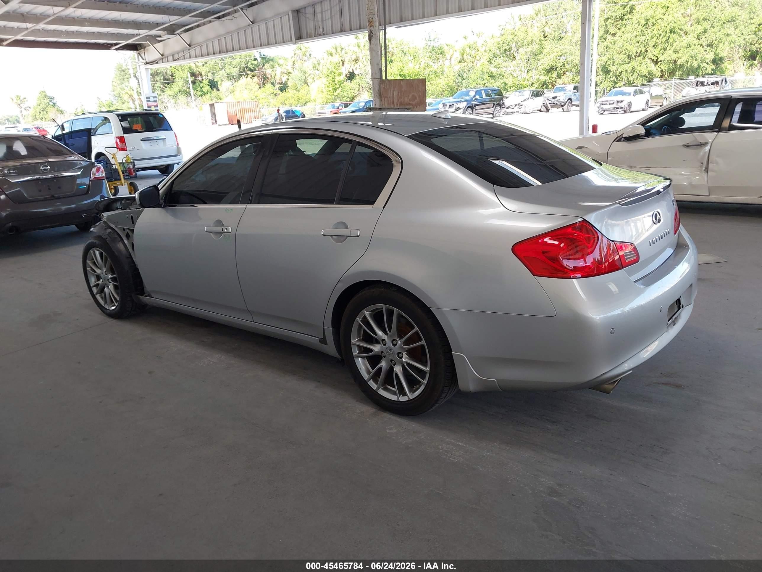 2011 Infiniti G37 Journey Silver vin: JN1CV6AP9BM510570