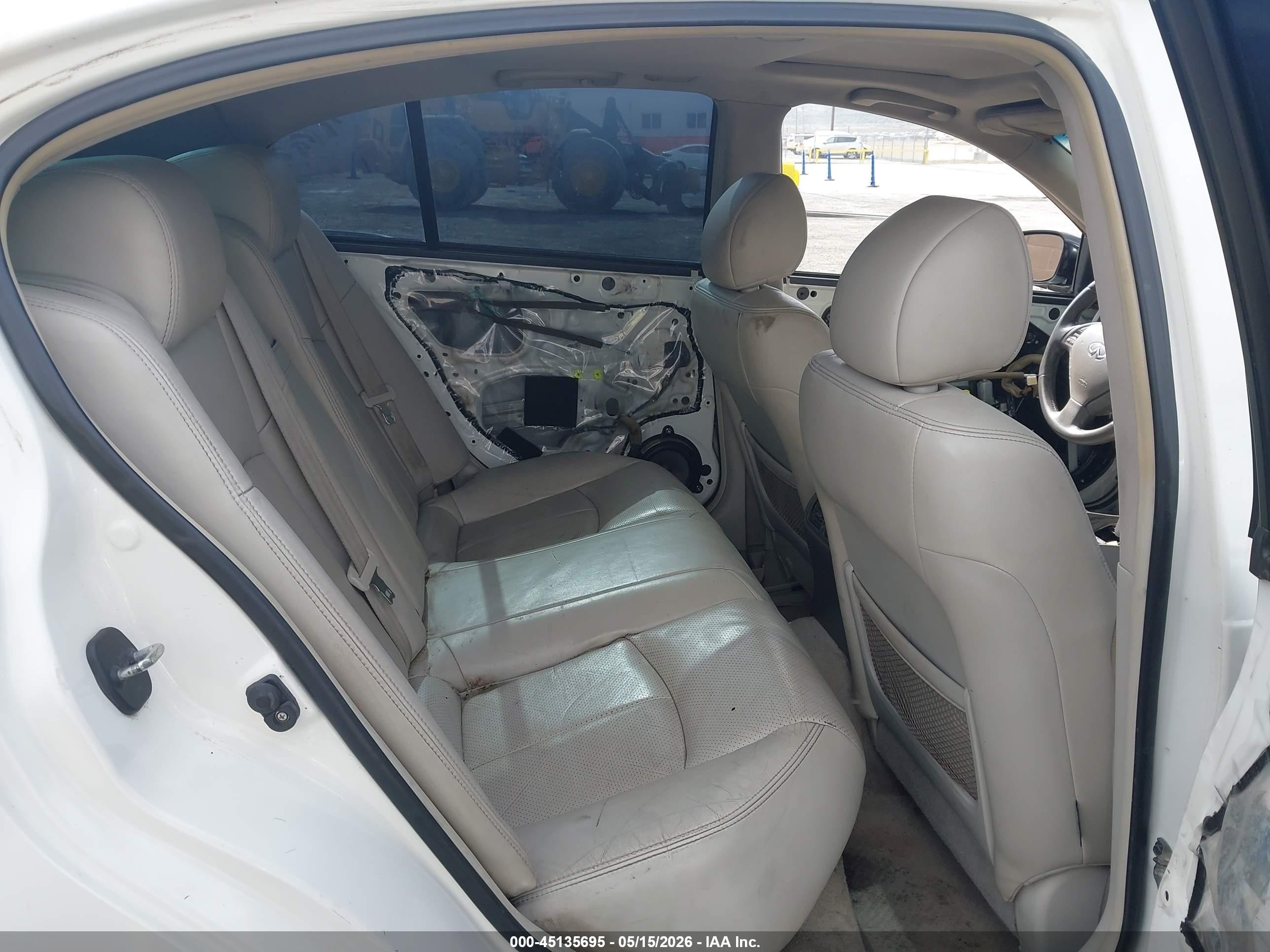 2012 Infiniti G37 Journey White vin: JN1CV6AP9CM620939