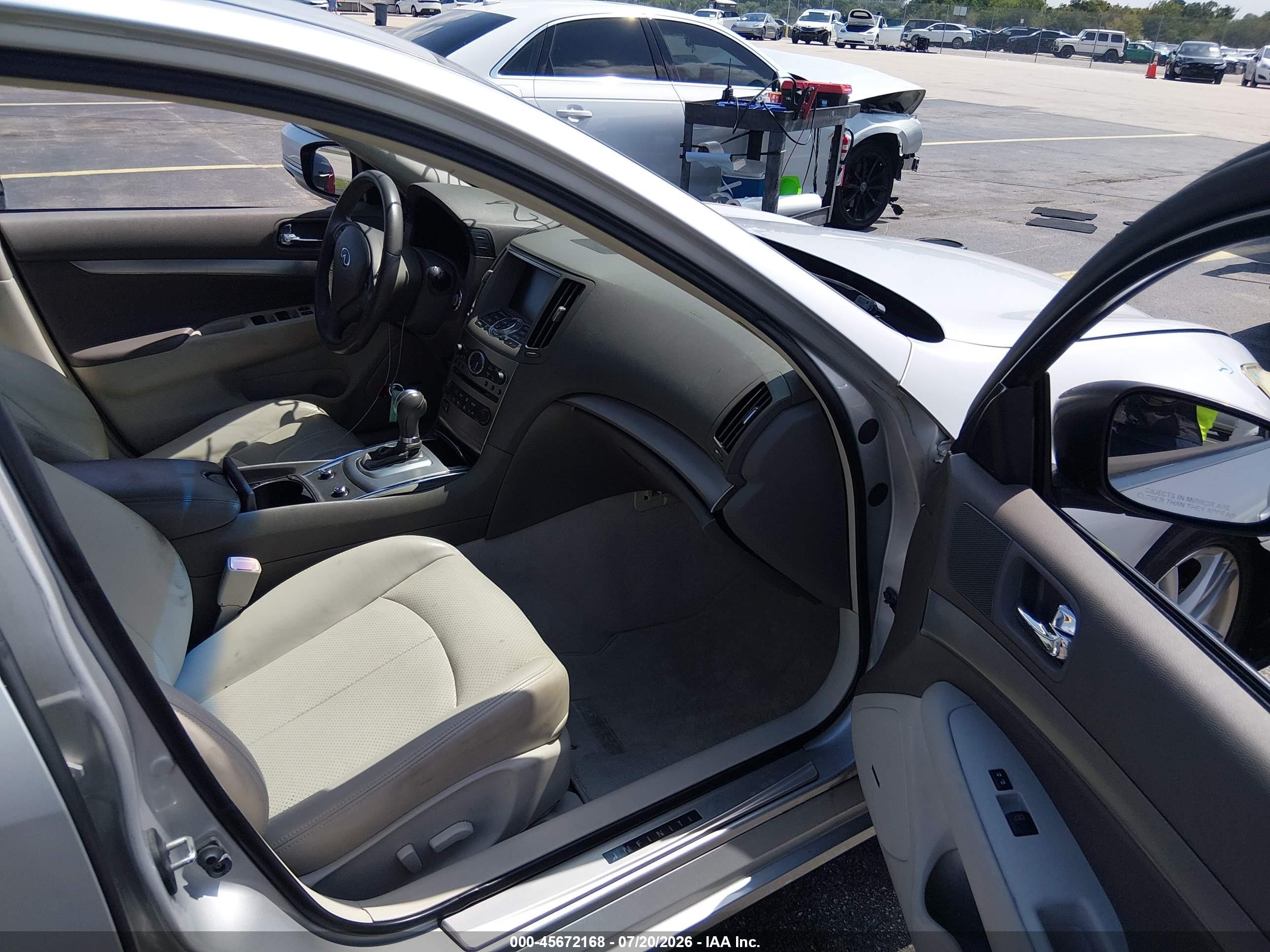 2012 Infiniti G37 Journey Silver vin: JN1CV6AP9CM622593