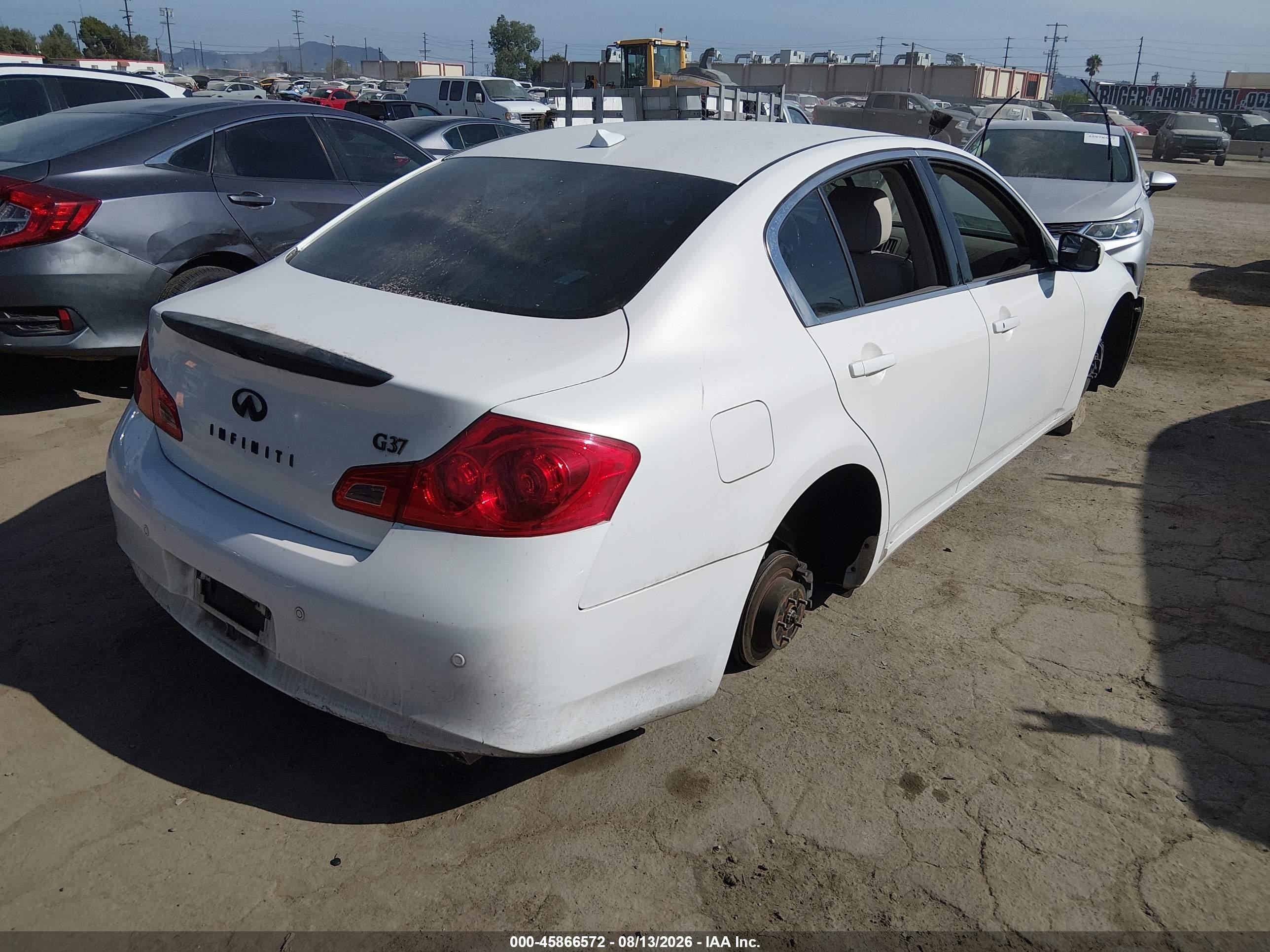 2012 Infiniti G37 Journey Белый vin: JN1CV6AP9CM623310