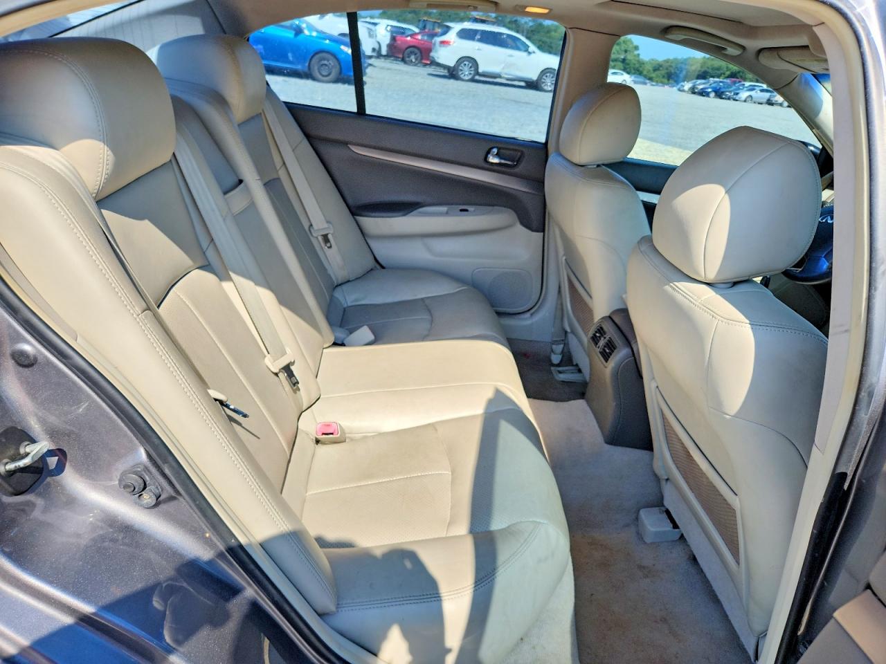 2012 Infiniti G37 Base Silver vin: JN1CV6AP9CM627454