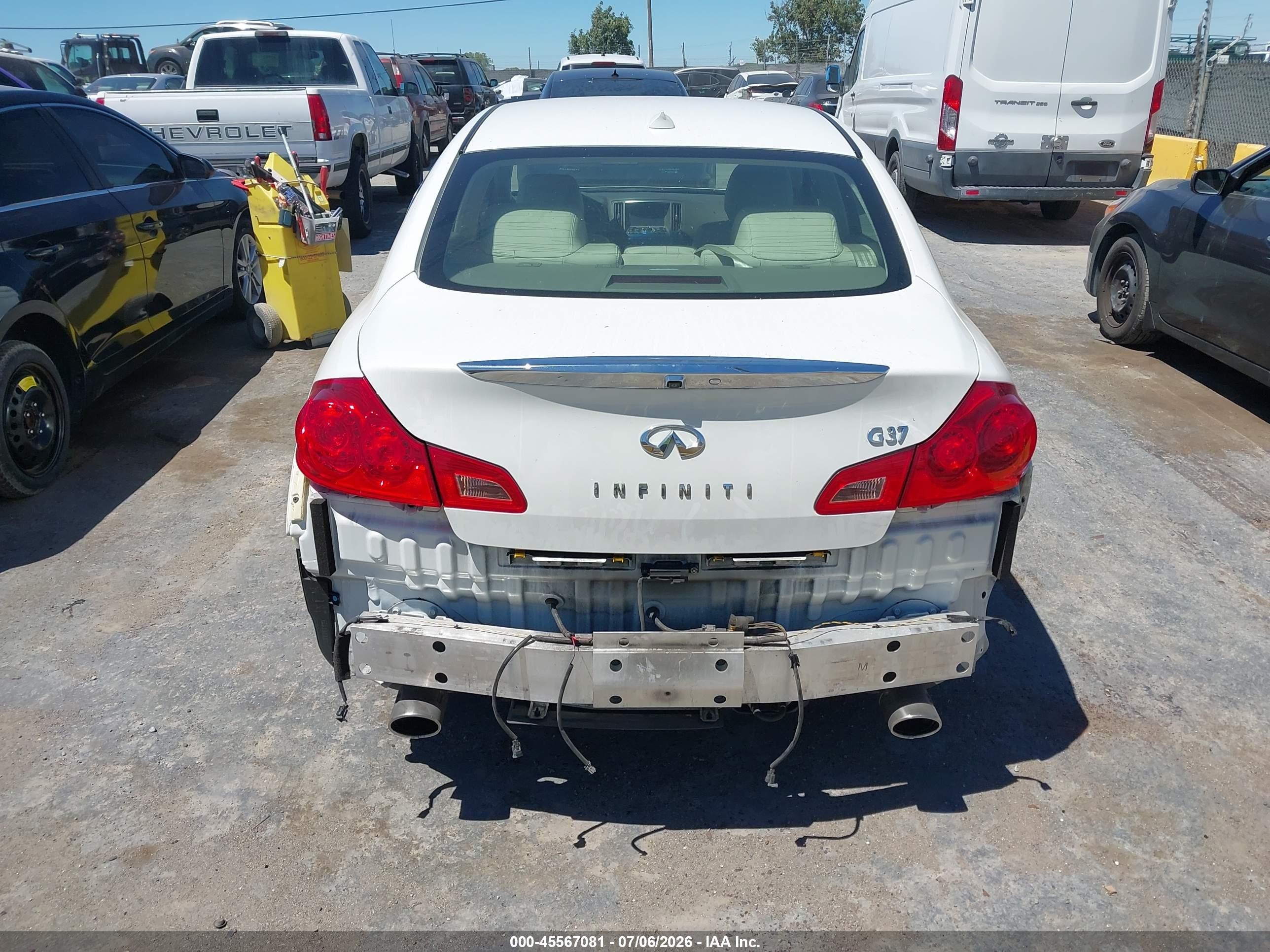 2013 Infiniti G37 Journey White vin: JN1CV6AP9DM304202