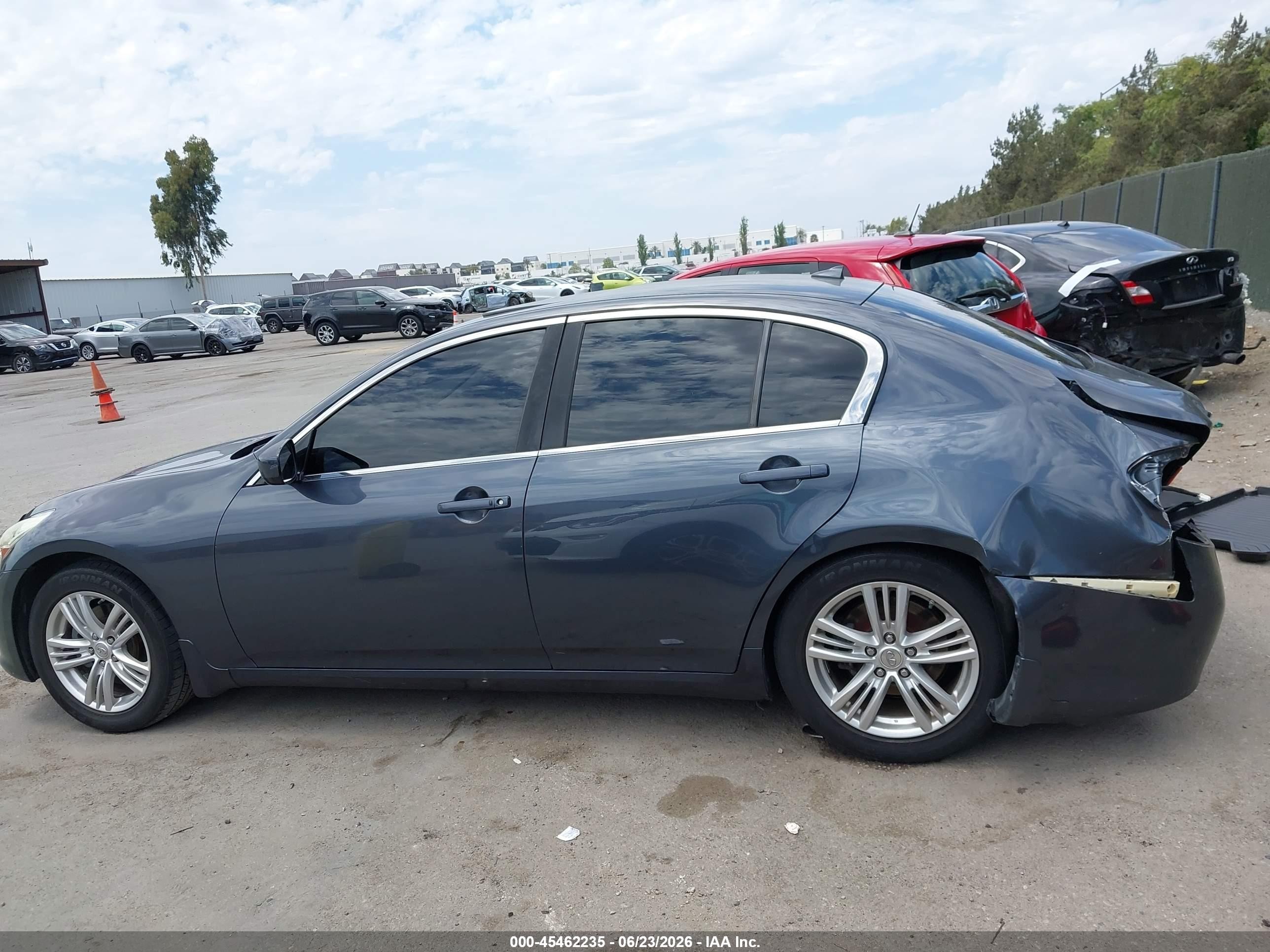 2013 Infiniti G37 Journey Gray vin: JN1CV6AP9DM712795