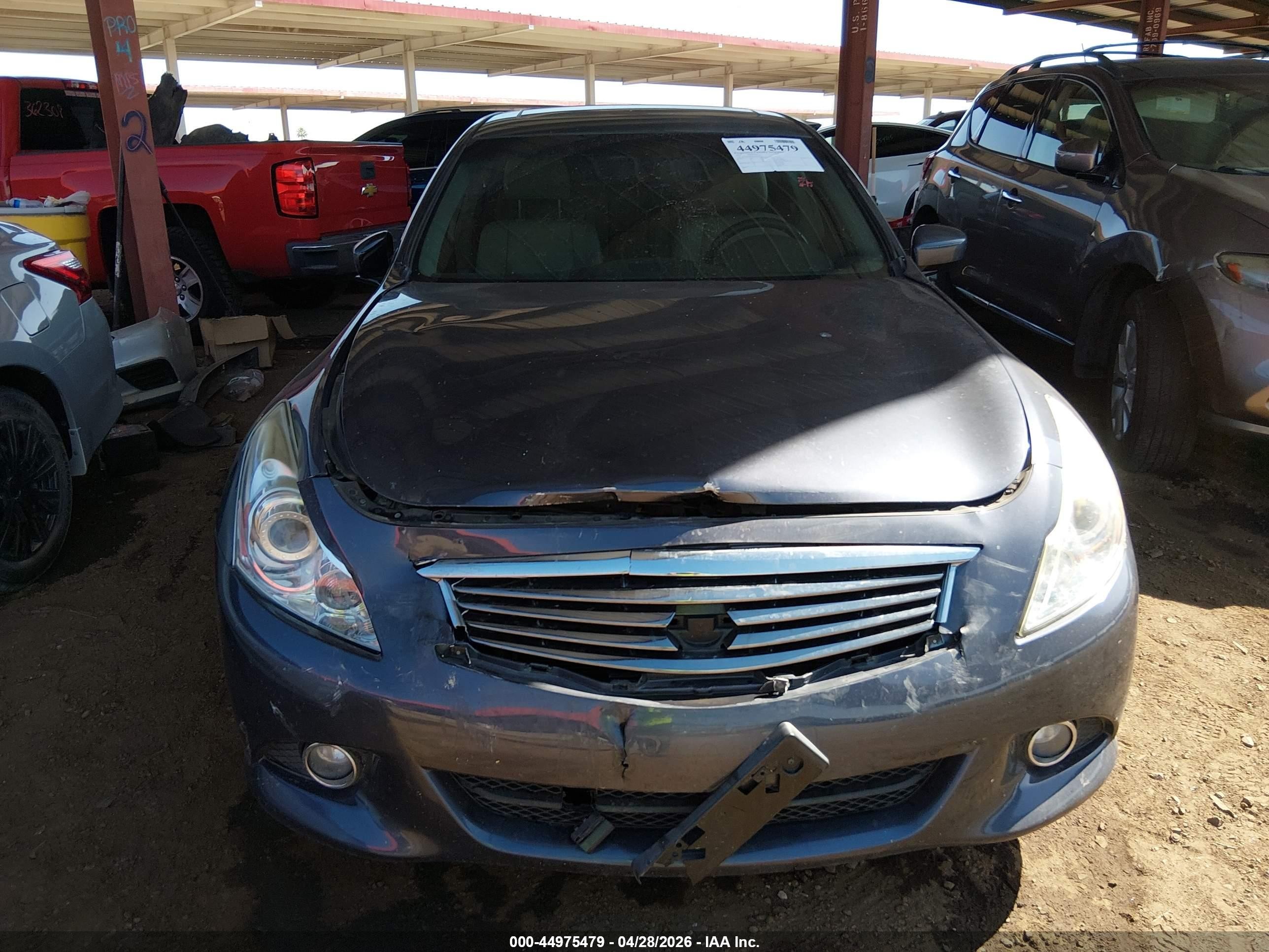 2011 Infiniti G37 Journey Золотой vin: JN1CV6APXBM509783