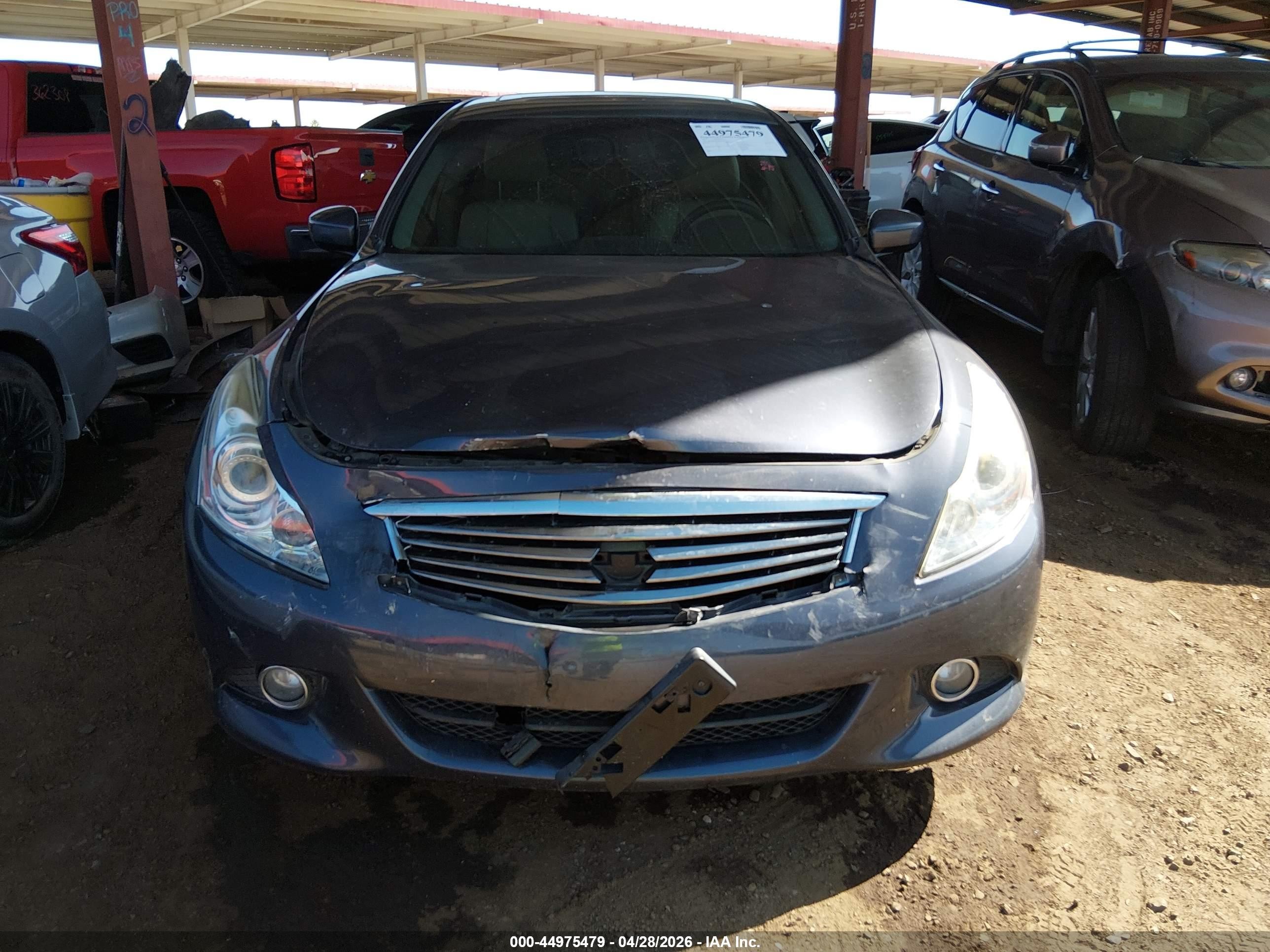 2011 Infiniti G37 Journey Золотой vin: JN1CV6APXBM509783