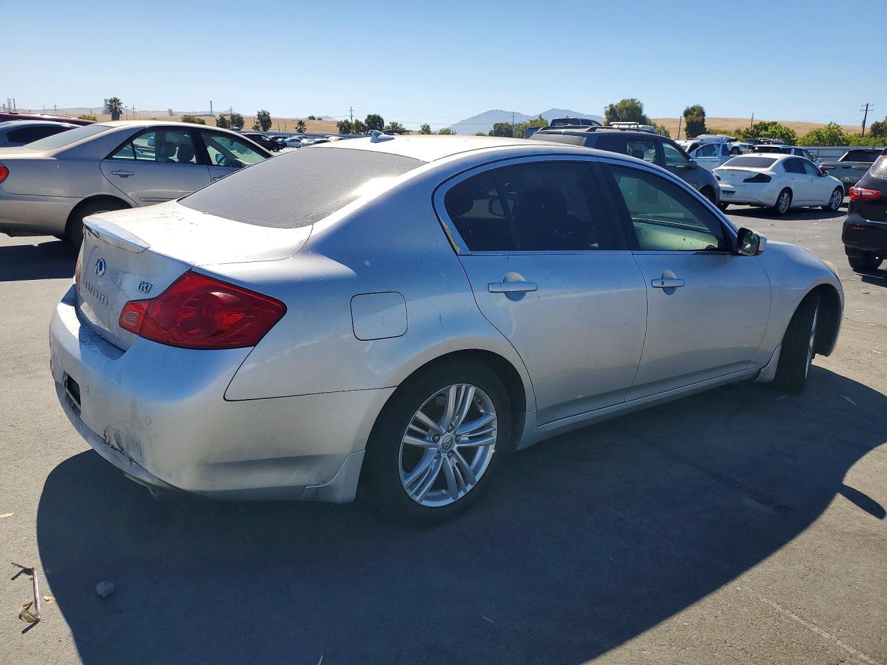 2013 Infiniti G37 Sedan Journey Silver vin: JN1CV6APXDM712028