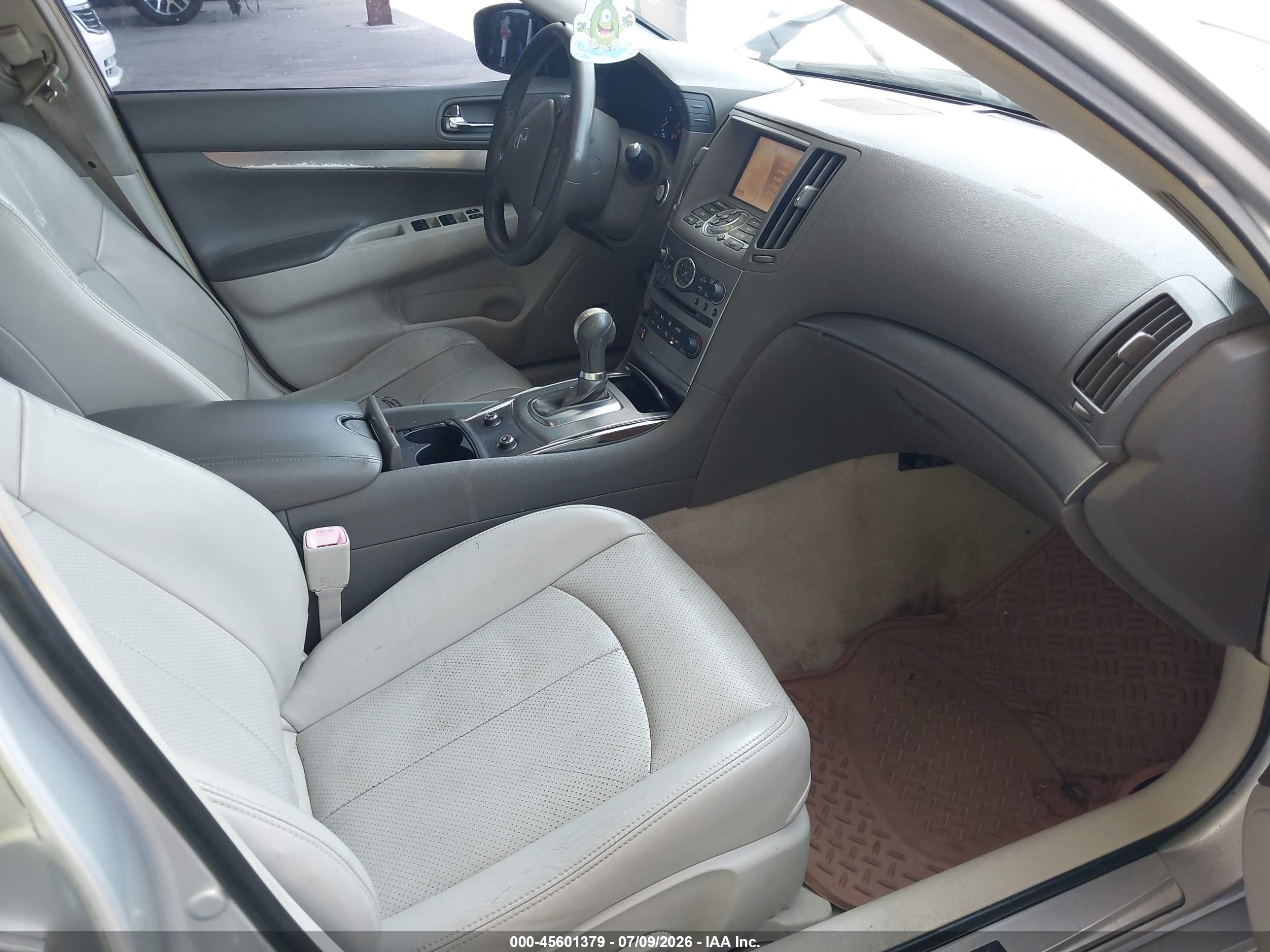 2013 Infiniti G37 Journey Silver vin: JN1CV6APXDM715849