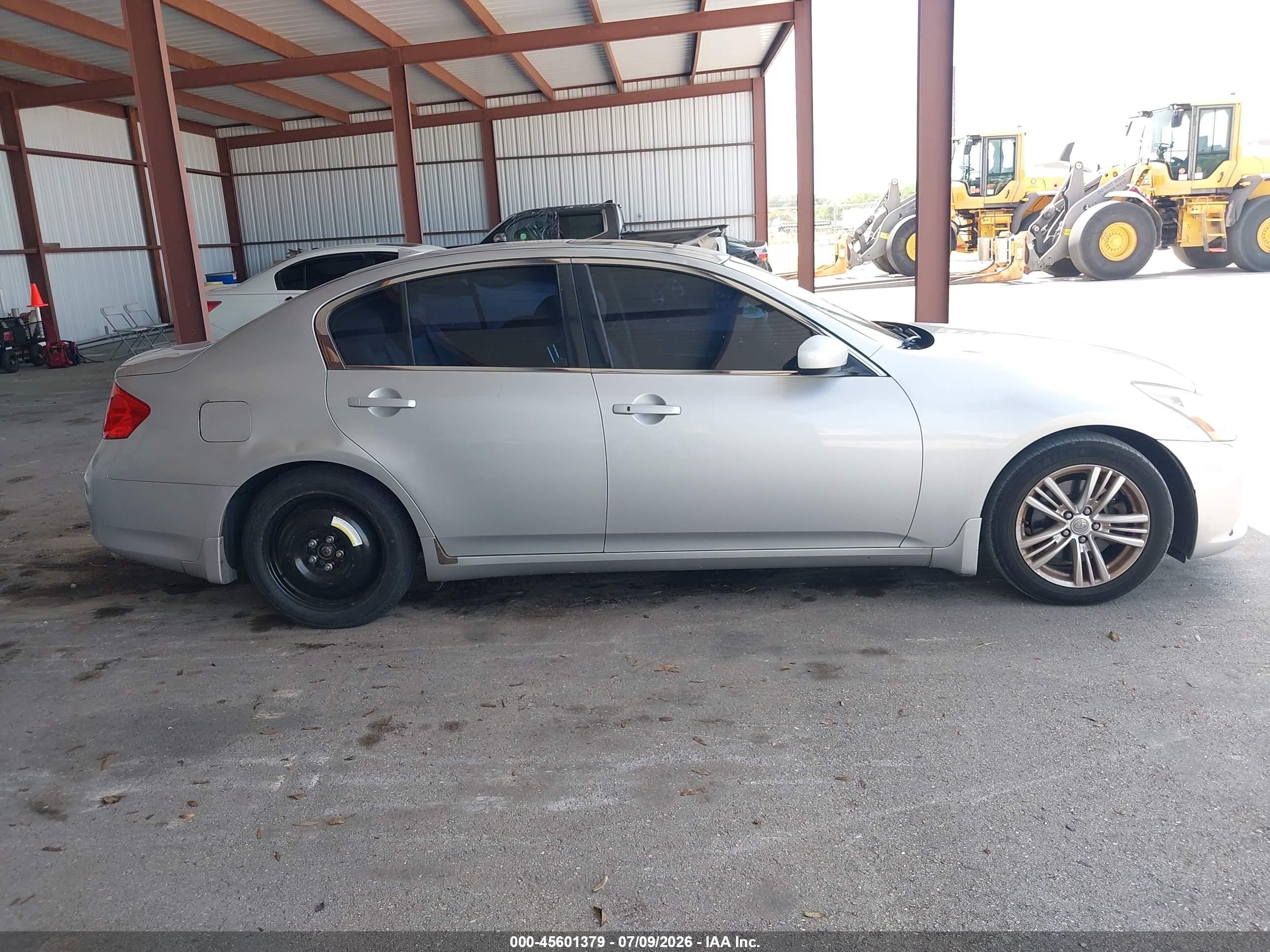 2013 Infiniti G37 Journey Silver vin: JN1CV6APXDM715849