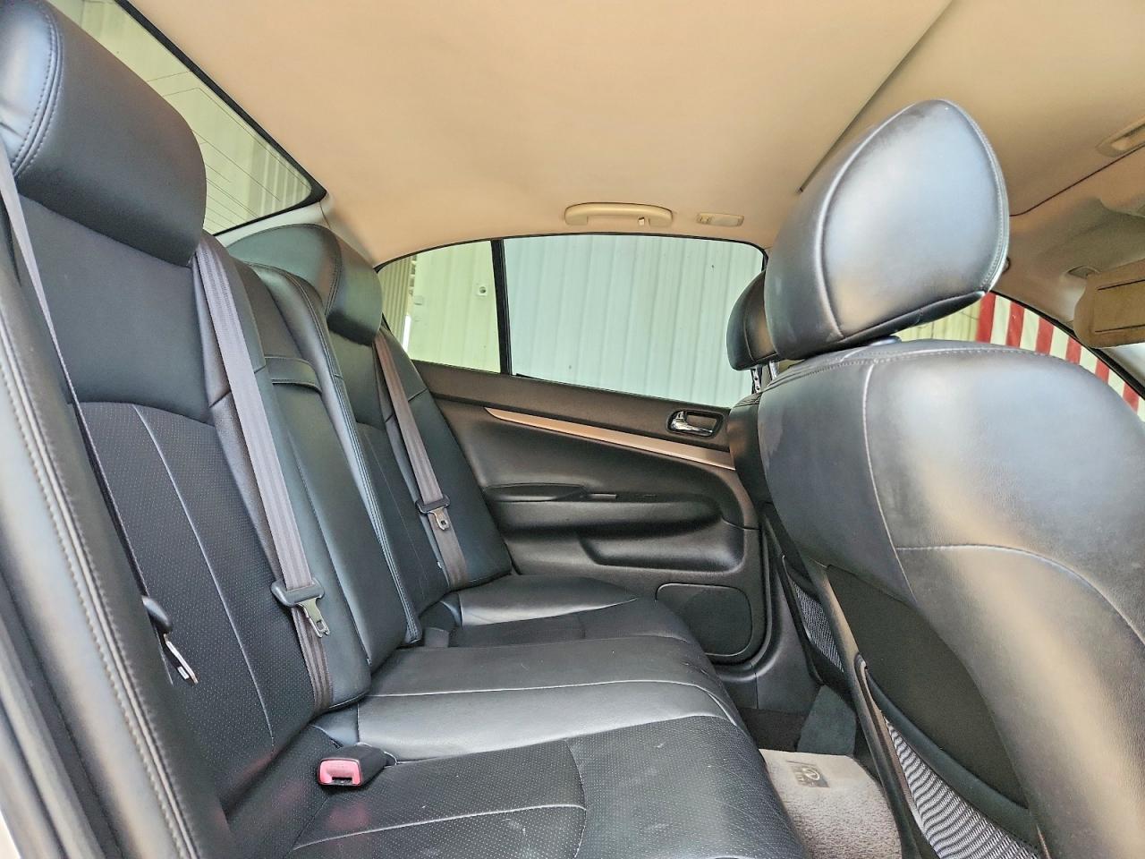 2013 Infiniti G37 Sedan Journey Silver vin: JN1CV6APXDM720288