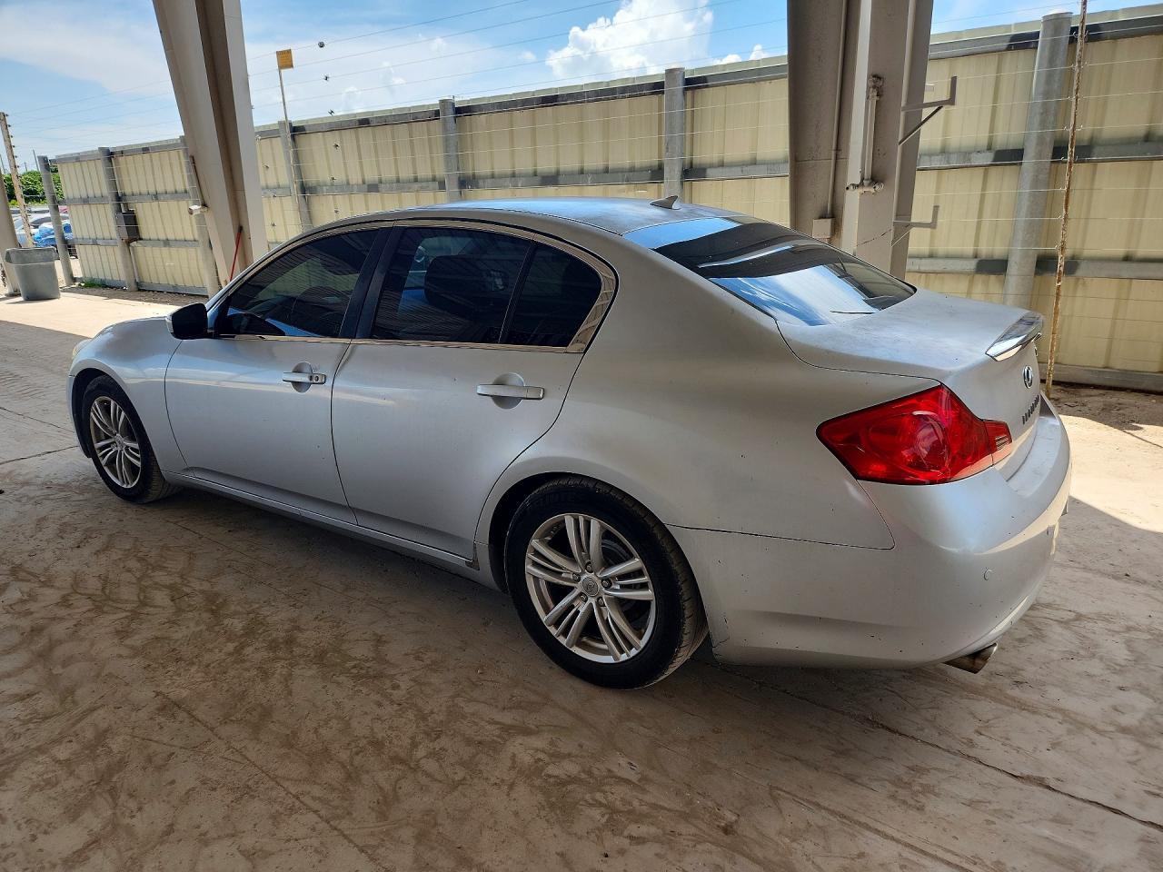 2013 Infiniti G37 Sedan Journey Silver vin: JN1CV6APXDM720288
