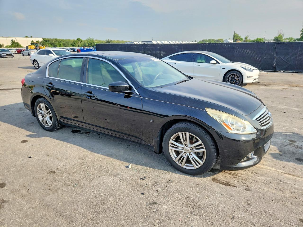2015 Infiniti Q40 Base Black vin: JN1CV6APXFM501530