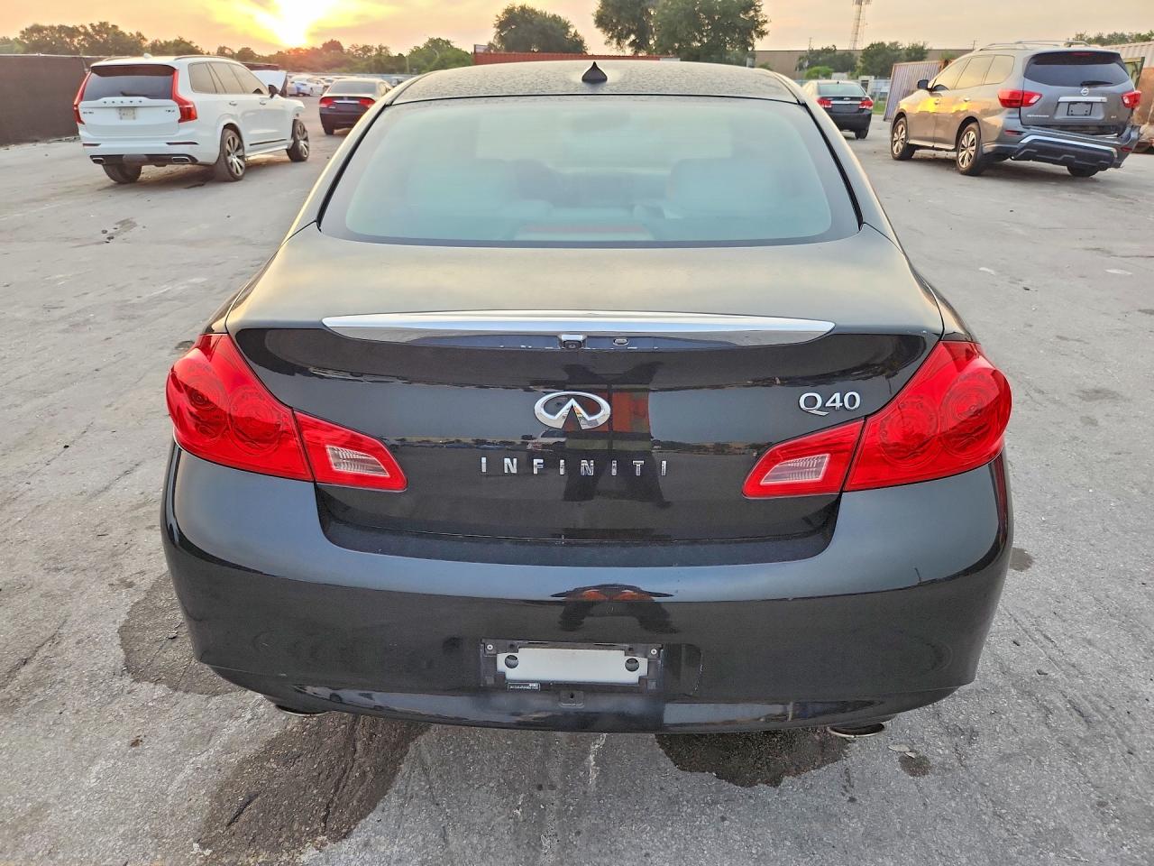 2015 Infiniti Q40 Base Black vin: JN1CV6APXFM501530