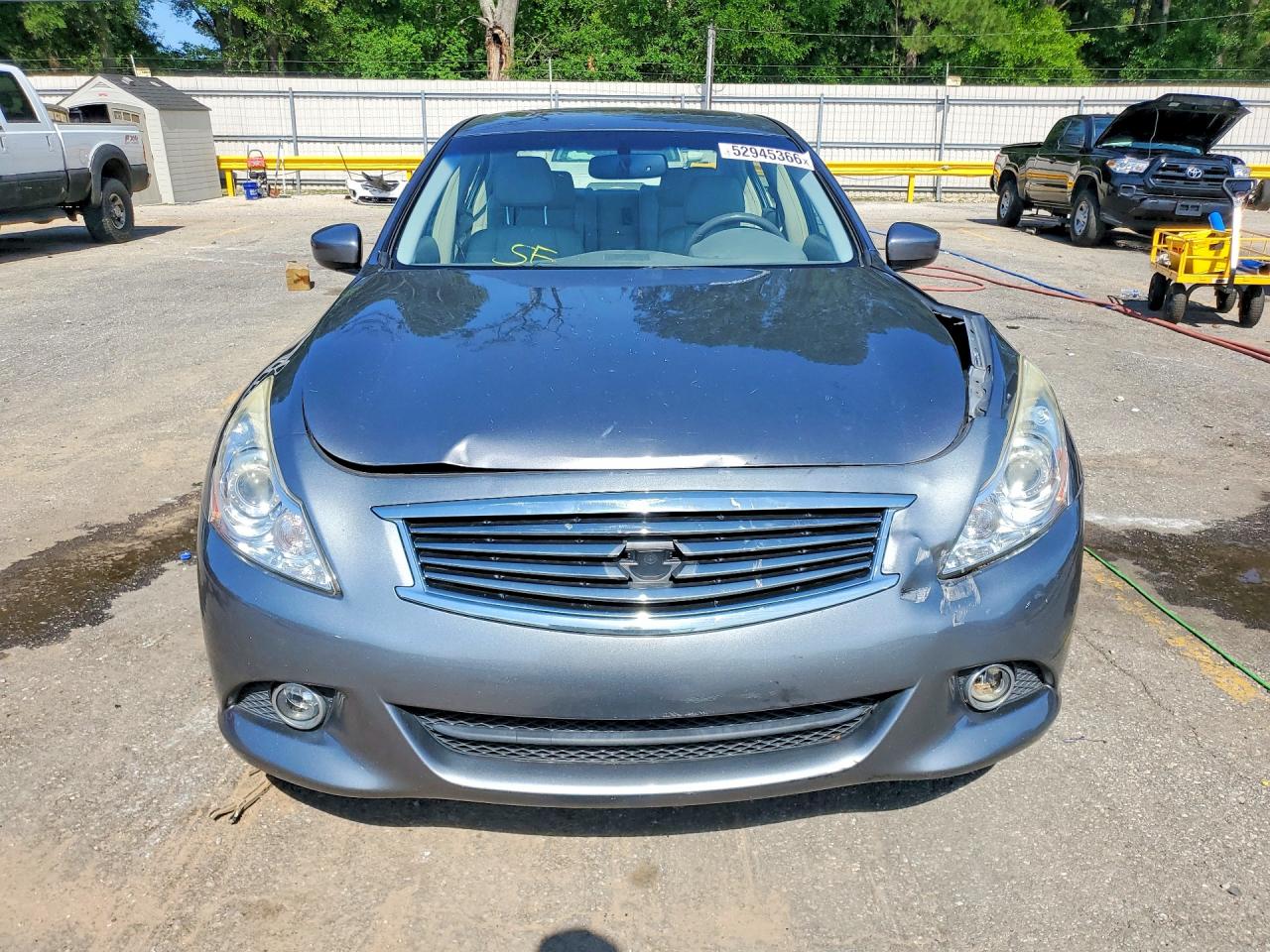 2015 Infiniti Q40 Base Gray vin: JN1CV6APXFM502449