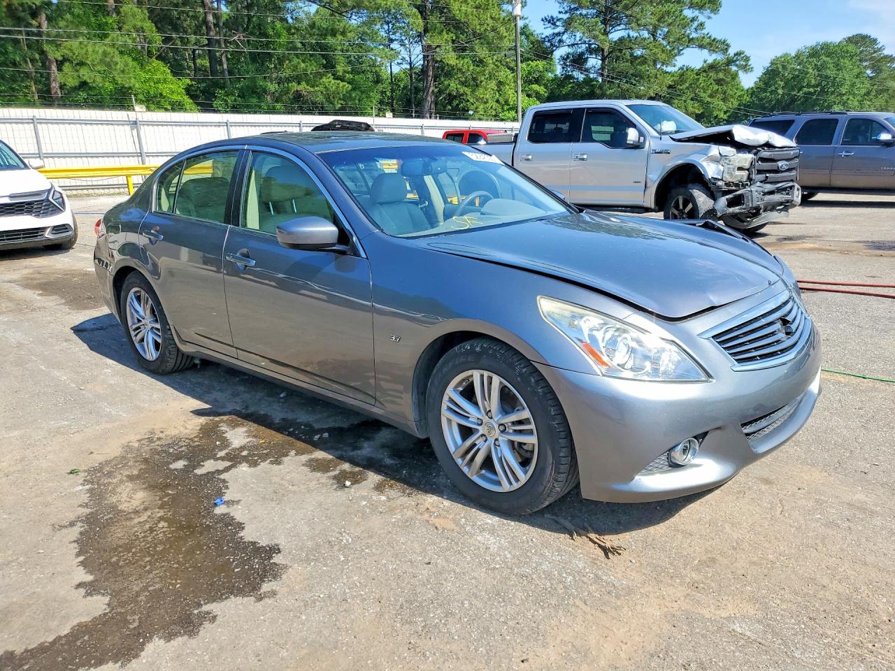 2015 Infiniti Q40 Base Gray vin: JN1CV6APXFM502449