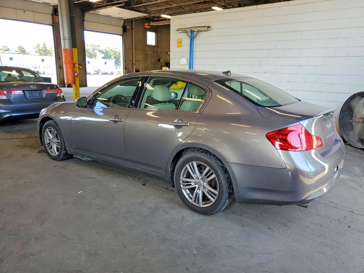 2010 Infiniti G37 Sedan X Gray vin: JN1CV6AR0AM458309