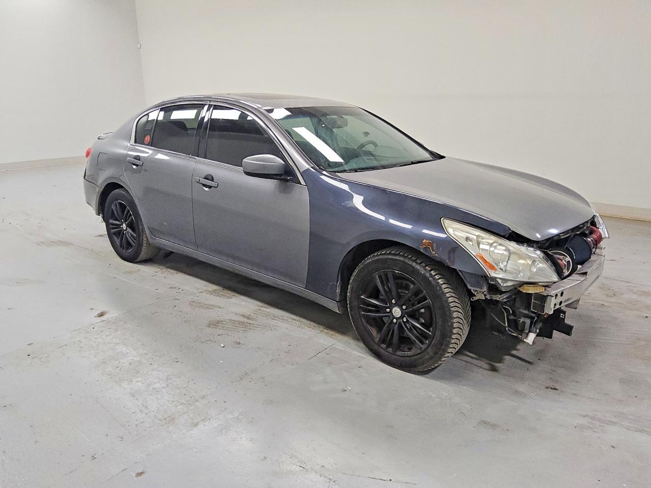 2012 Infiniti G37 Sedan X Серый vin: JN1CV6AR0CM681047