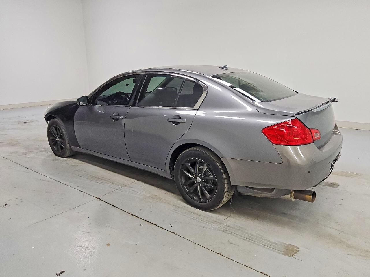 2012 Infiniti G37 Sedan X Серый vin: JN1CV6AR0CM681047