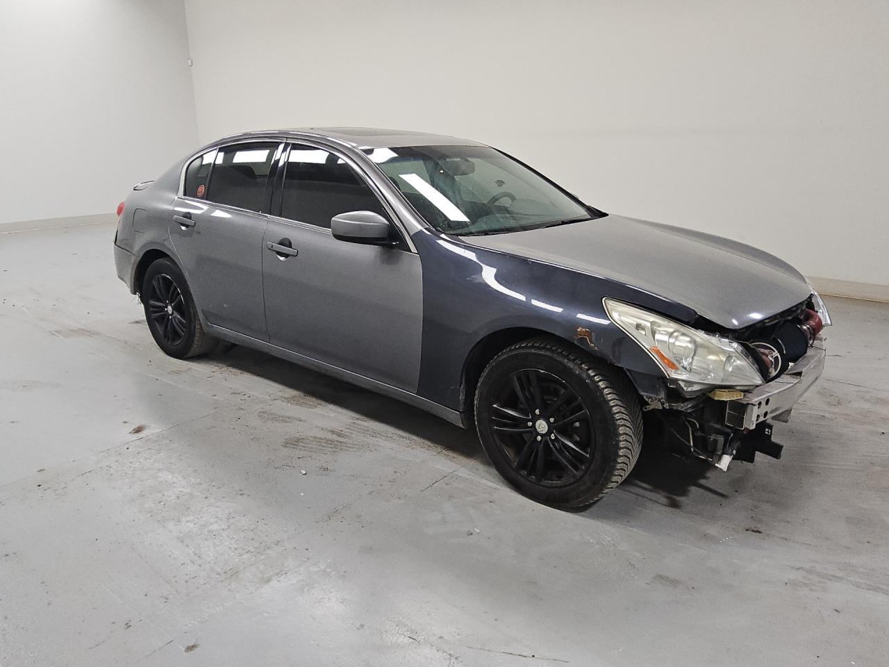 2012 Infiniti G37 Sedan X Серый vin: JN1CV6AR0CM681047 Damage: Right Front Fender, Mismatched, Unacceptable