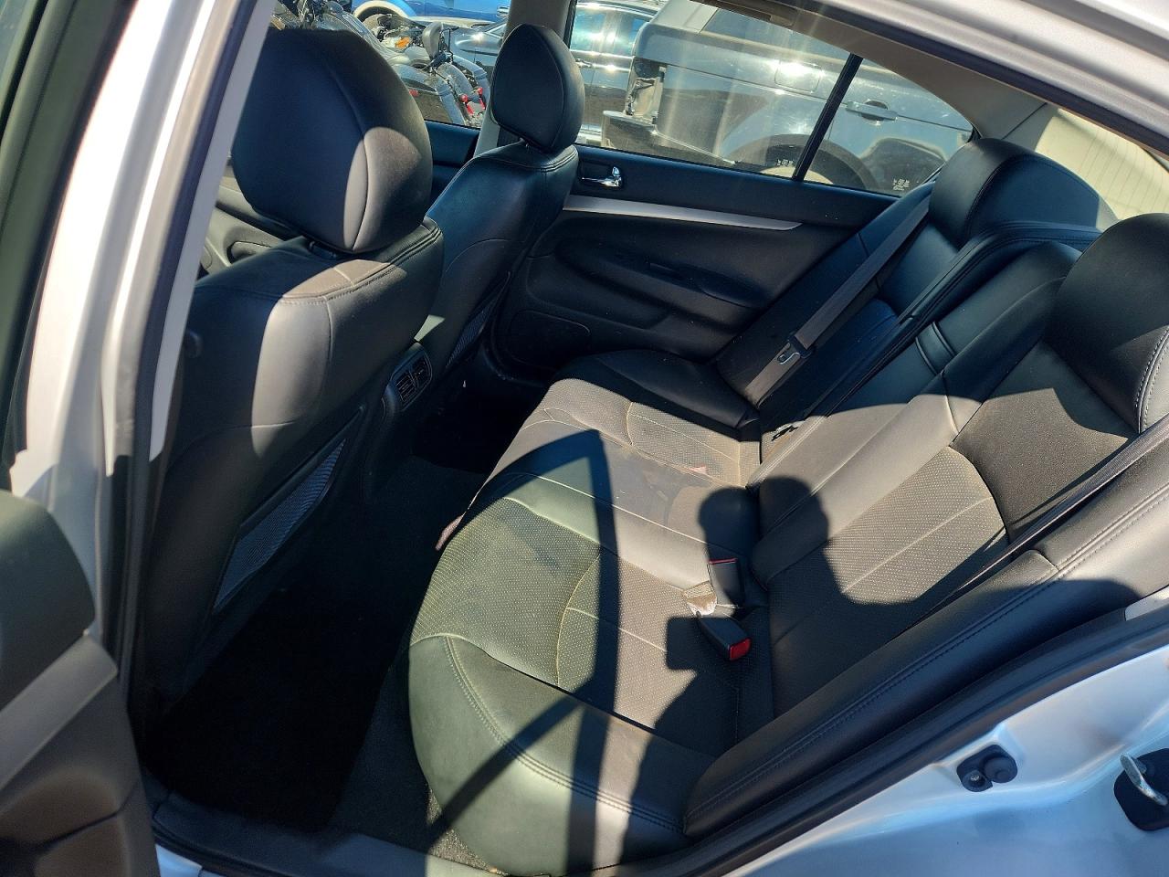 2013 Infiniti G37 Sedan X Silver vin: JN1CV6AR0DM355492