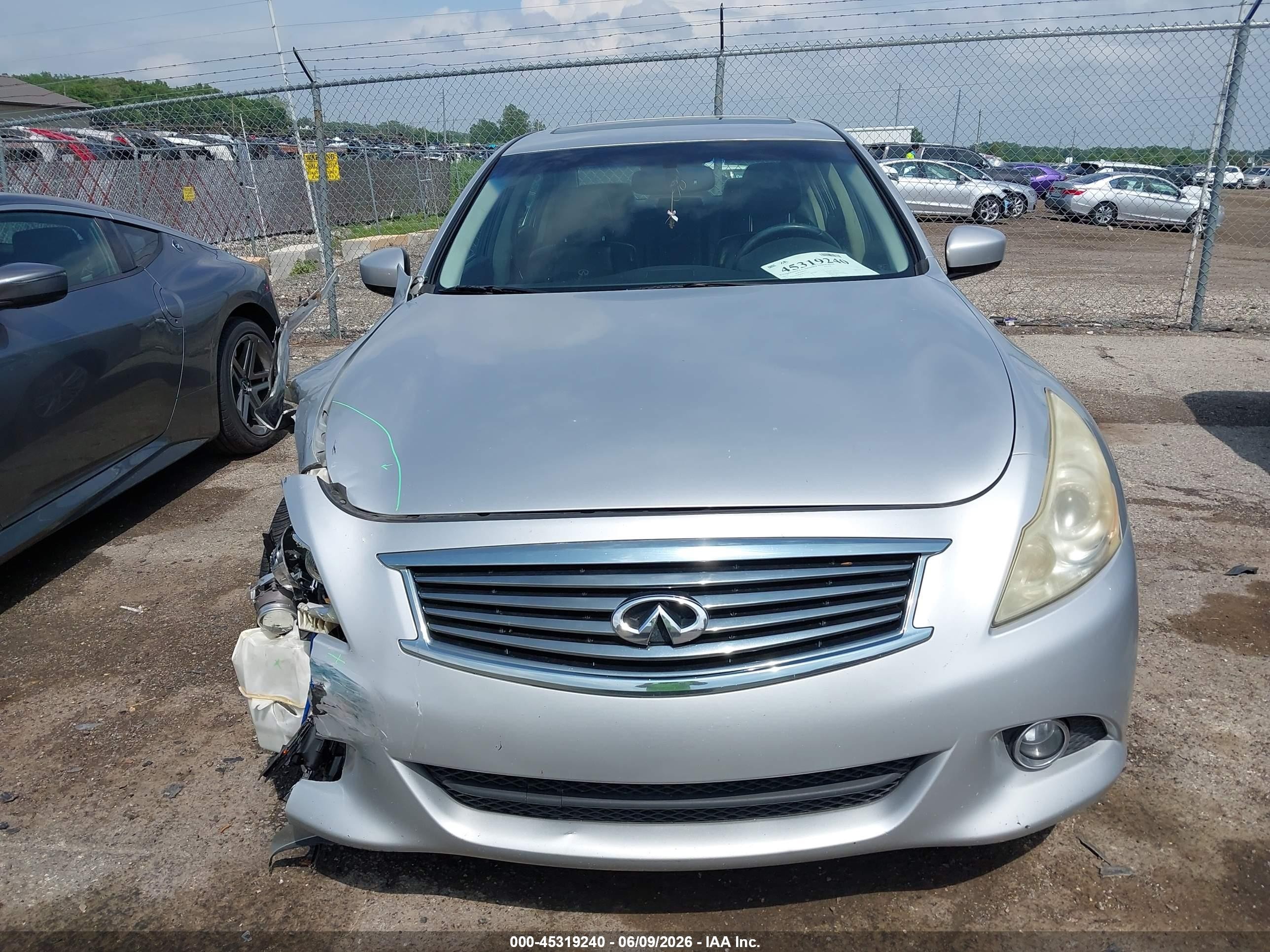 2013 Infiniti G37x   Серебряный vin: JN1CV6AR0DM751793