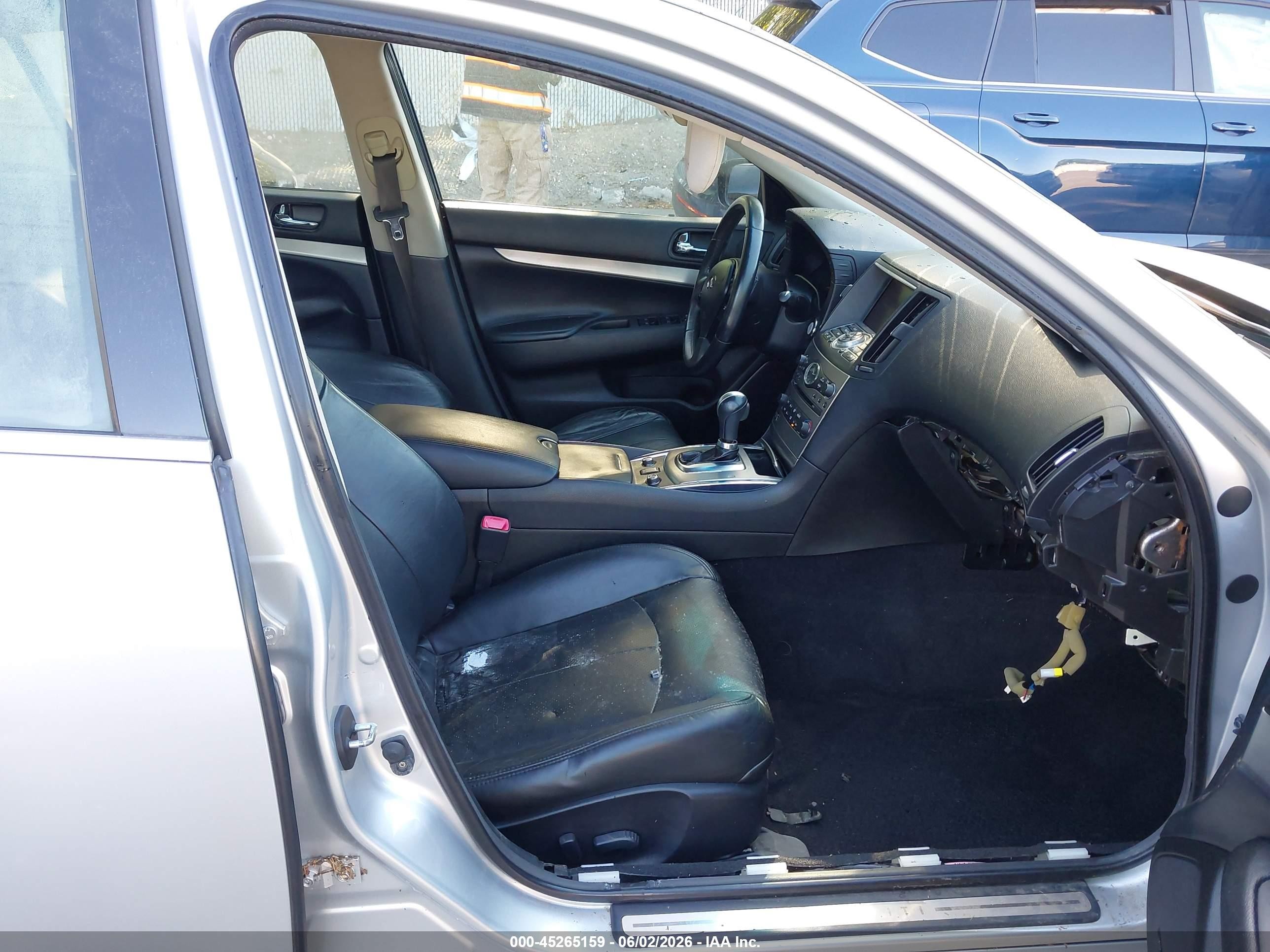 2013 Infiniti G37x   Silver vin: JN1CV6AR0DM756184