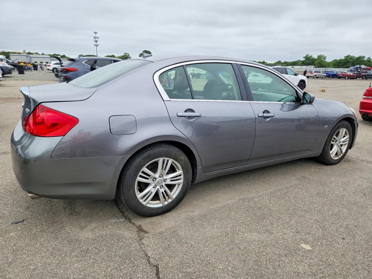 2015 Infiniti Q40 Base Gray vin: JN1CV6AR0FM522338
