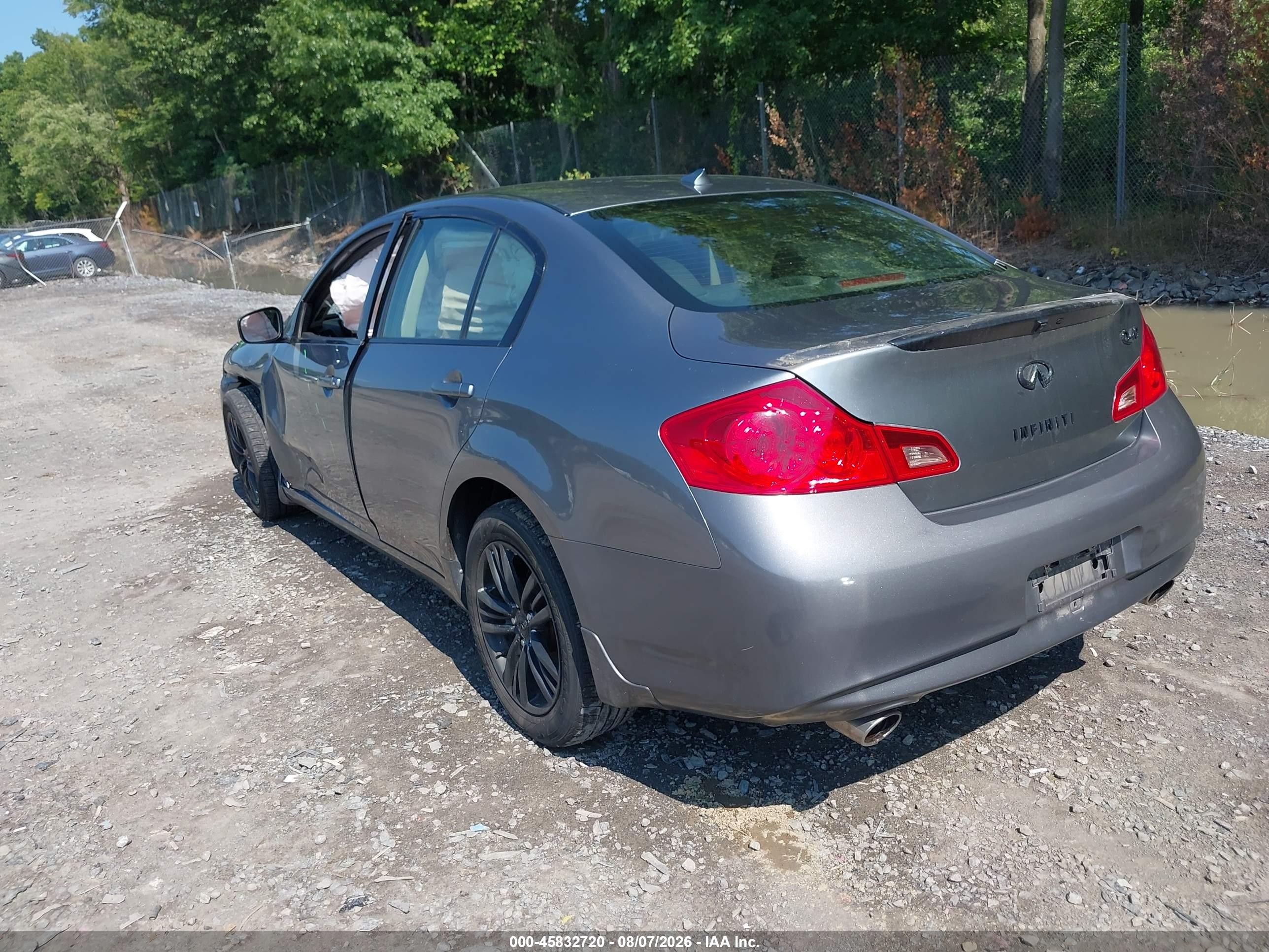 2015 Infiniti Q40 Gray vin: JN1CV6AR0FM651292