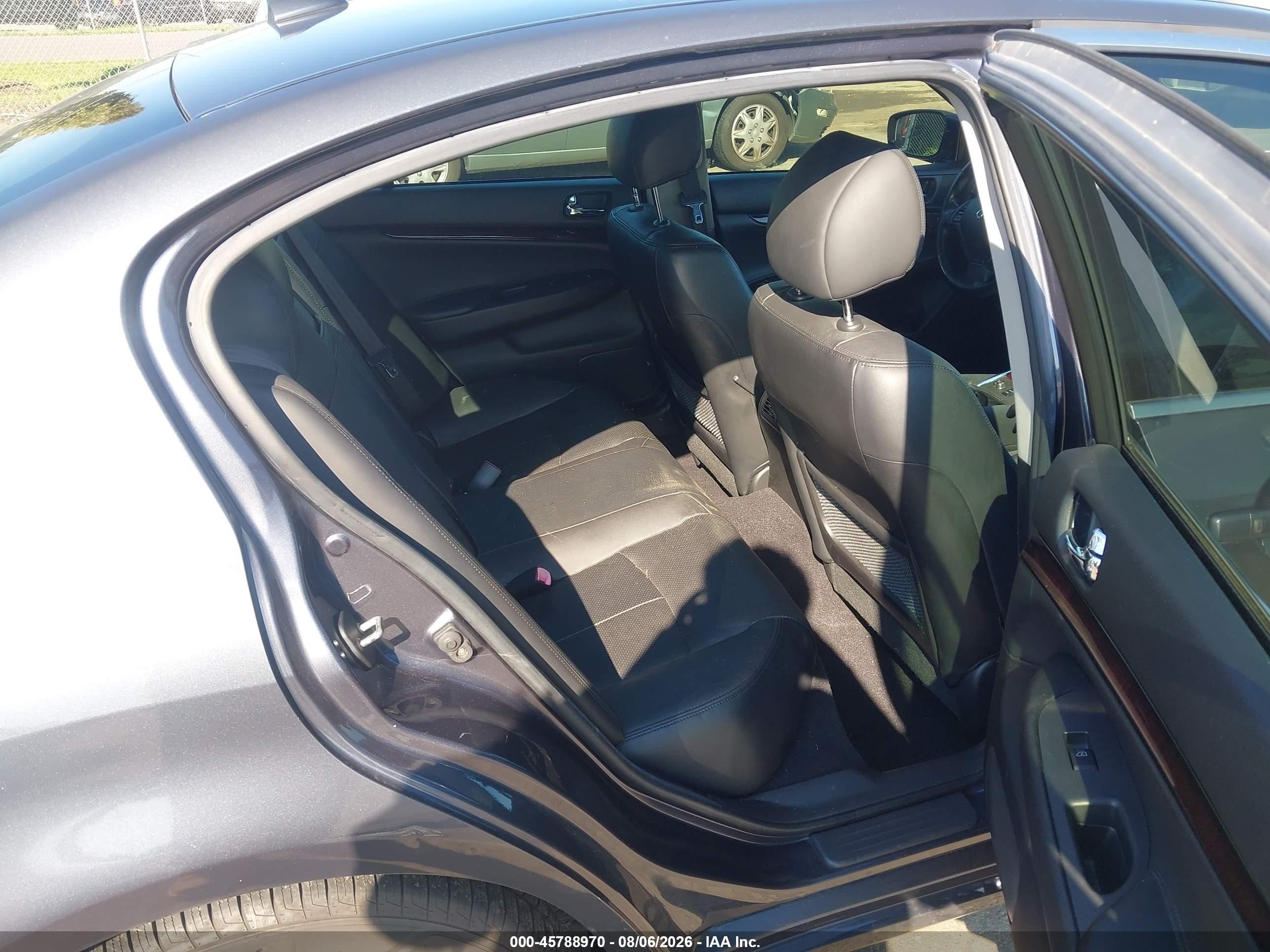 2010 Infiniti G37x   Gray vin: JN1CV6AR1AM250147