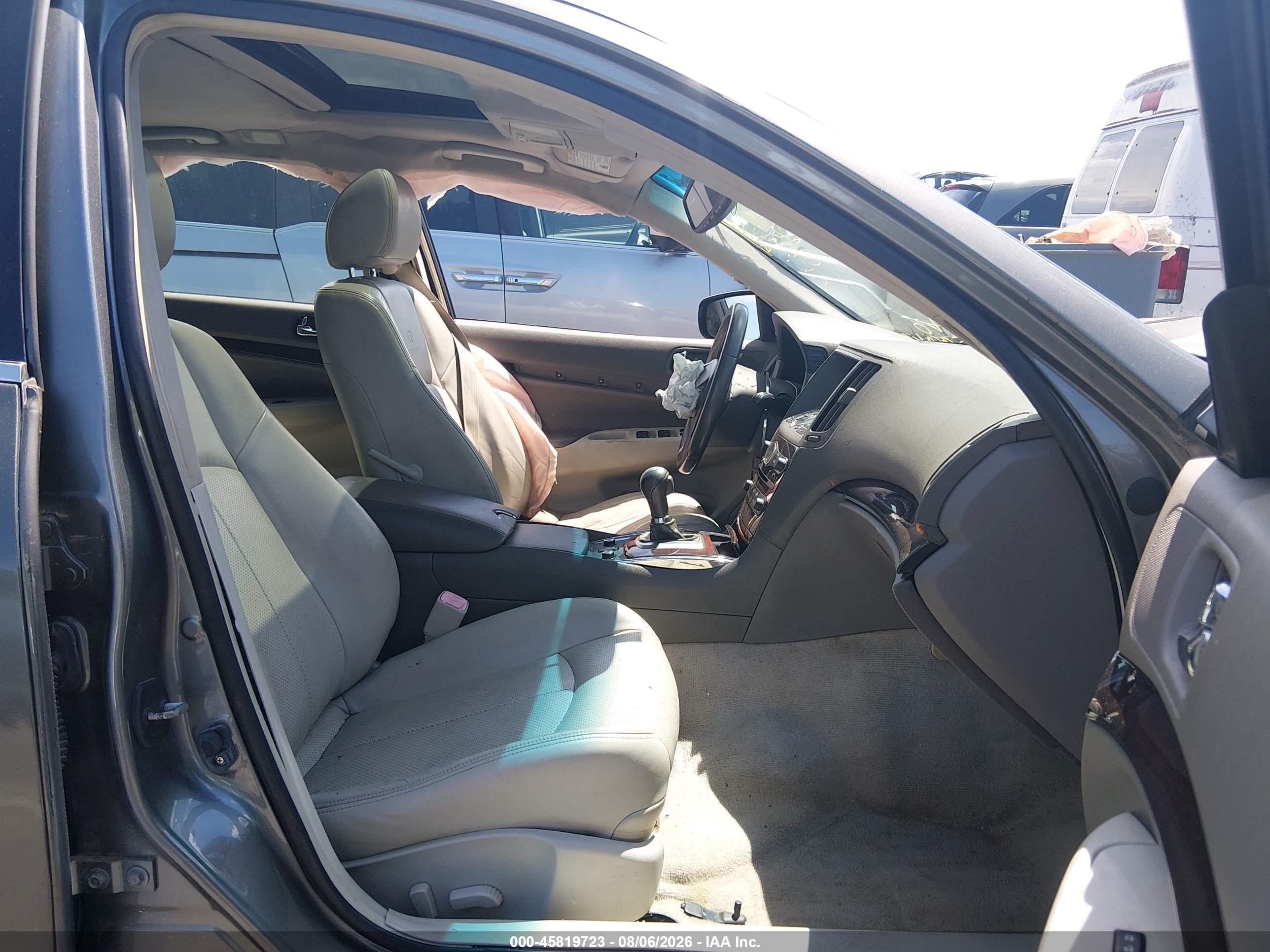 2011 Infiniti G37x   Коричневый vin: JN1CV6AR1BM409542
