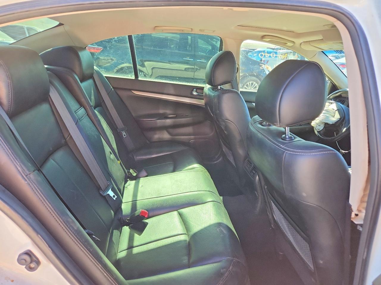 2012 Infiniti G37 Sedan X White vin: JN1CV6AR1CM670056