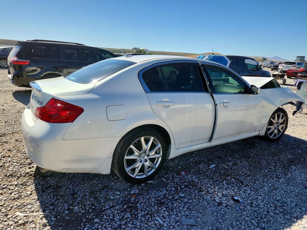 2012 Infiniti G37 Sedan X White vin: JN1CV6AR1CM670056