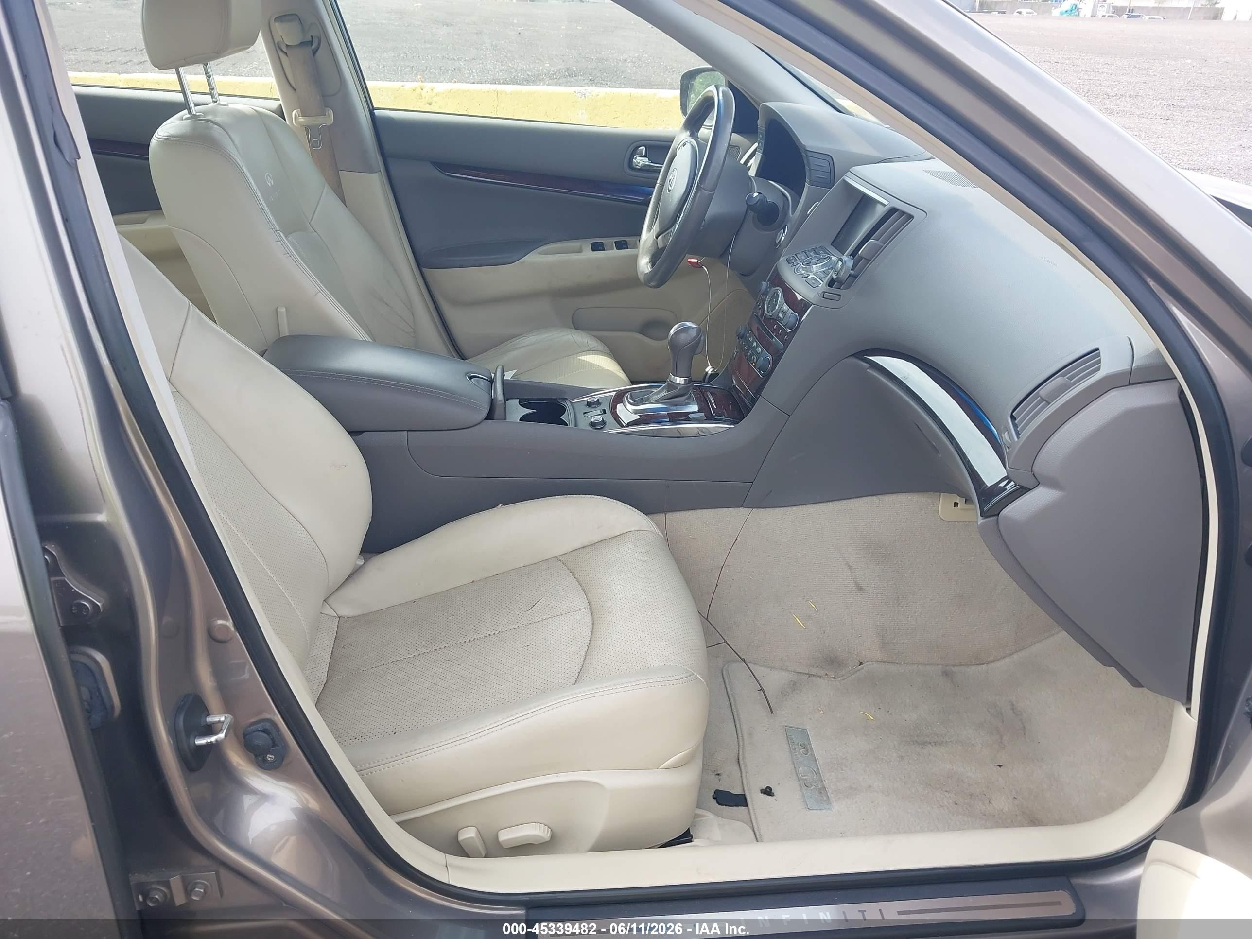 2012 Infiniti G37x   Beige vin: JN1CV6AR1CM681235