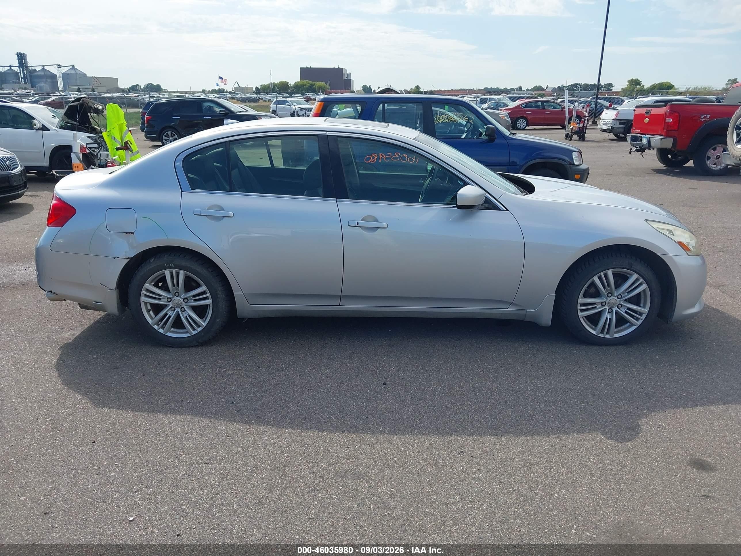 2012 Infiniti G37x   Silver vin: JN1CV6AR1CM972737