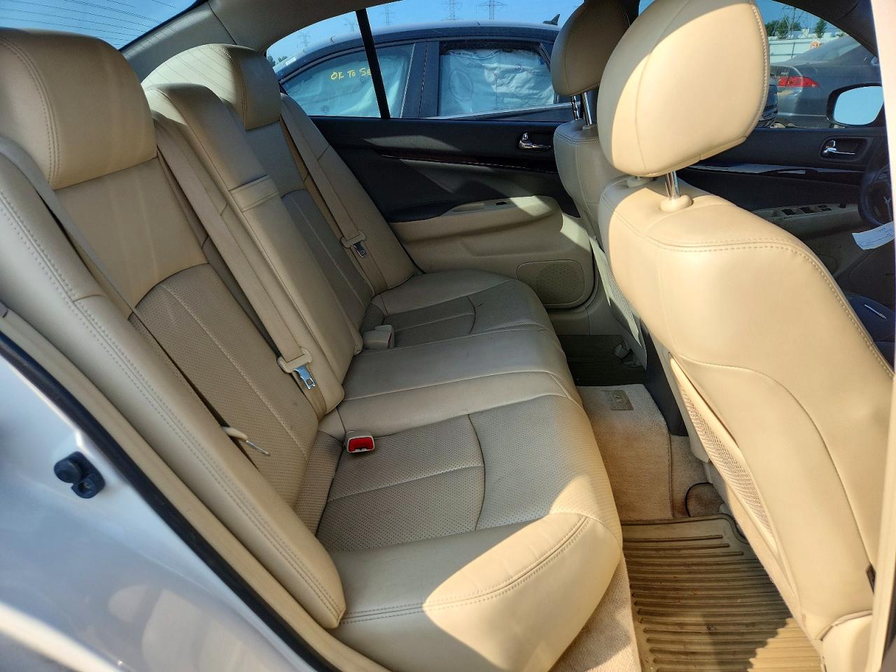 2012 Infiniti G37 White vin: JN1CV6AR1CM975377