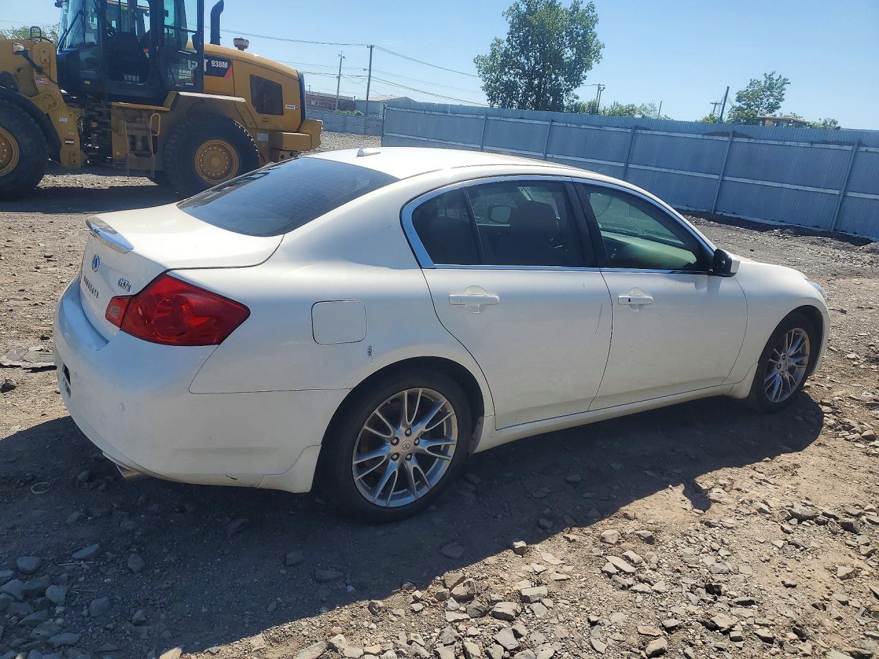 2013 Infiniti G37 Sedan X Белый vin: JN1CV6AR1DM756727