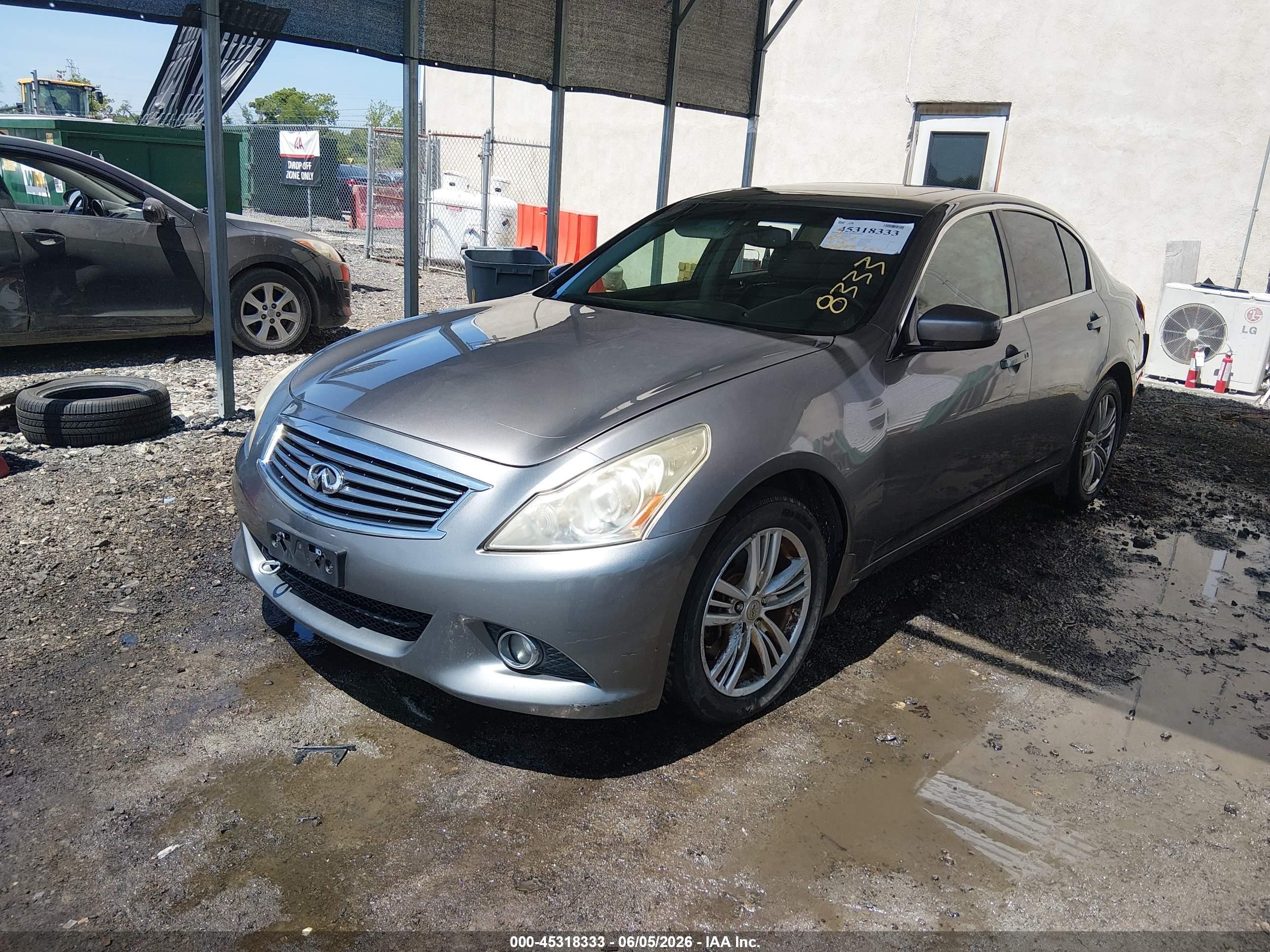 2013 Infiniti G37x   Серый vin: JN1CV6AR1DM764083