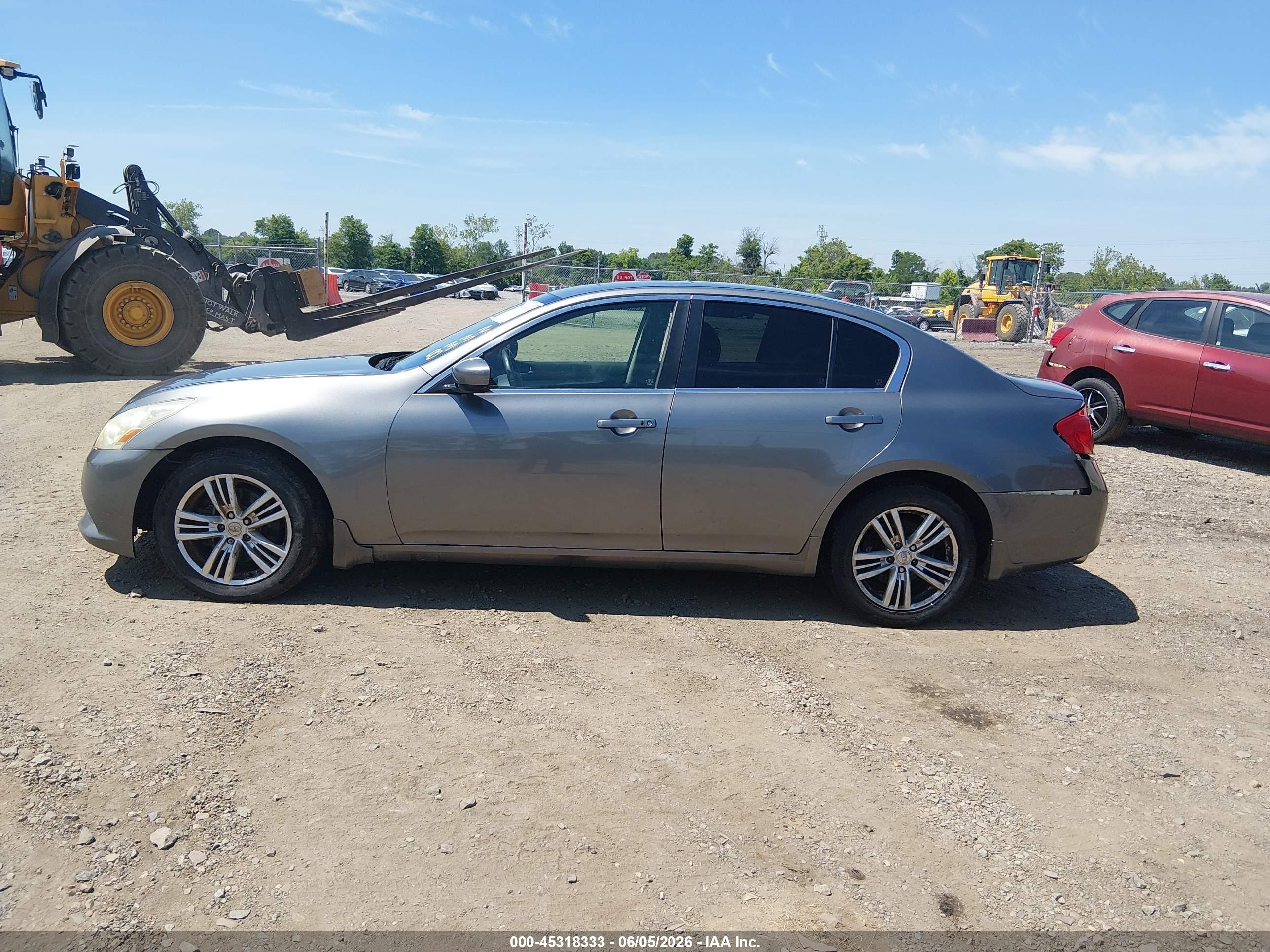 2013 Infiniti G37x   Серый vin: JN1CV6AR1DM764083