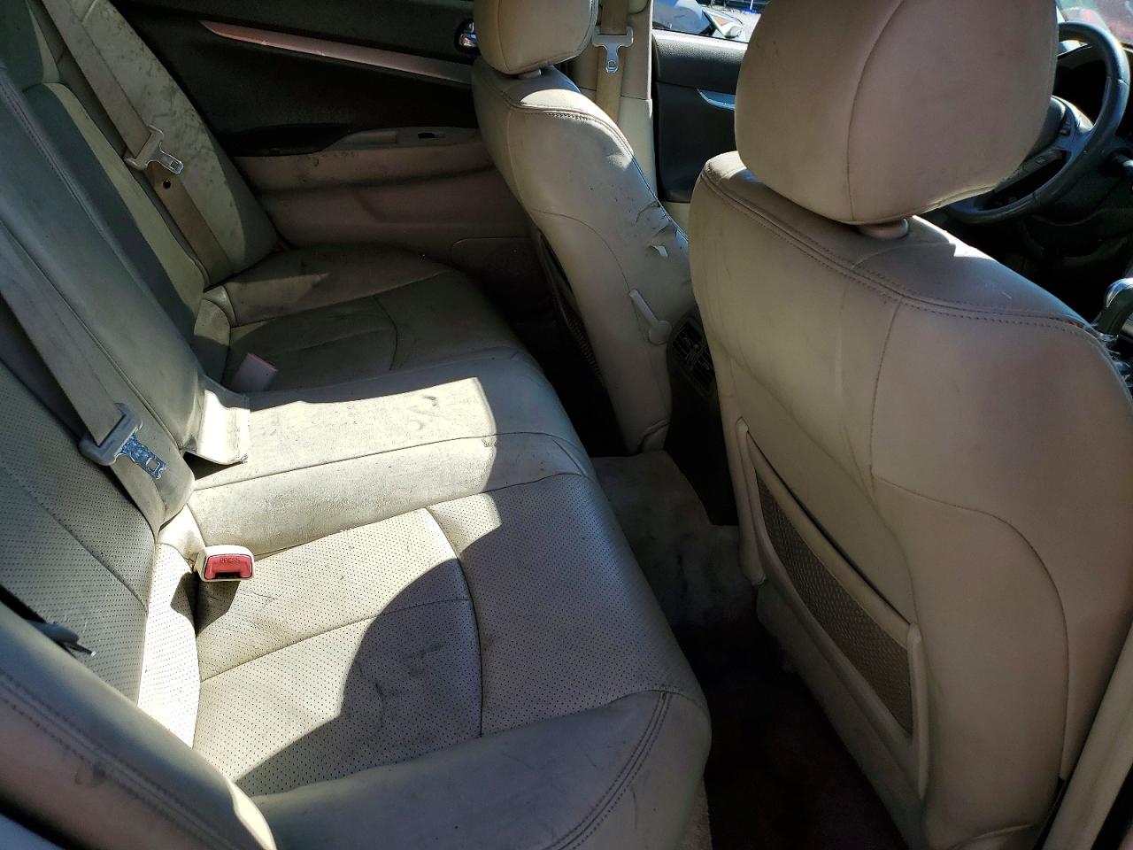 2010 Infiniti G37 Sedan X White vin: JN1CV6AR2AM250450