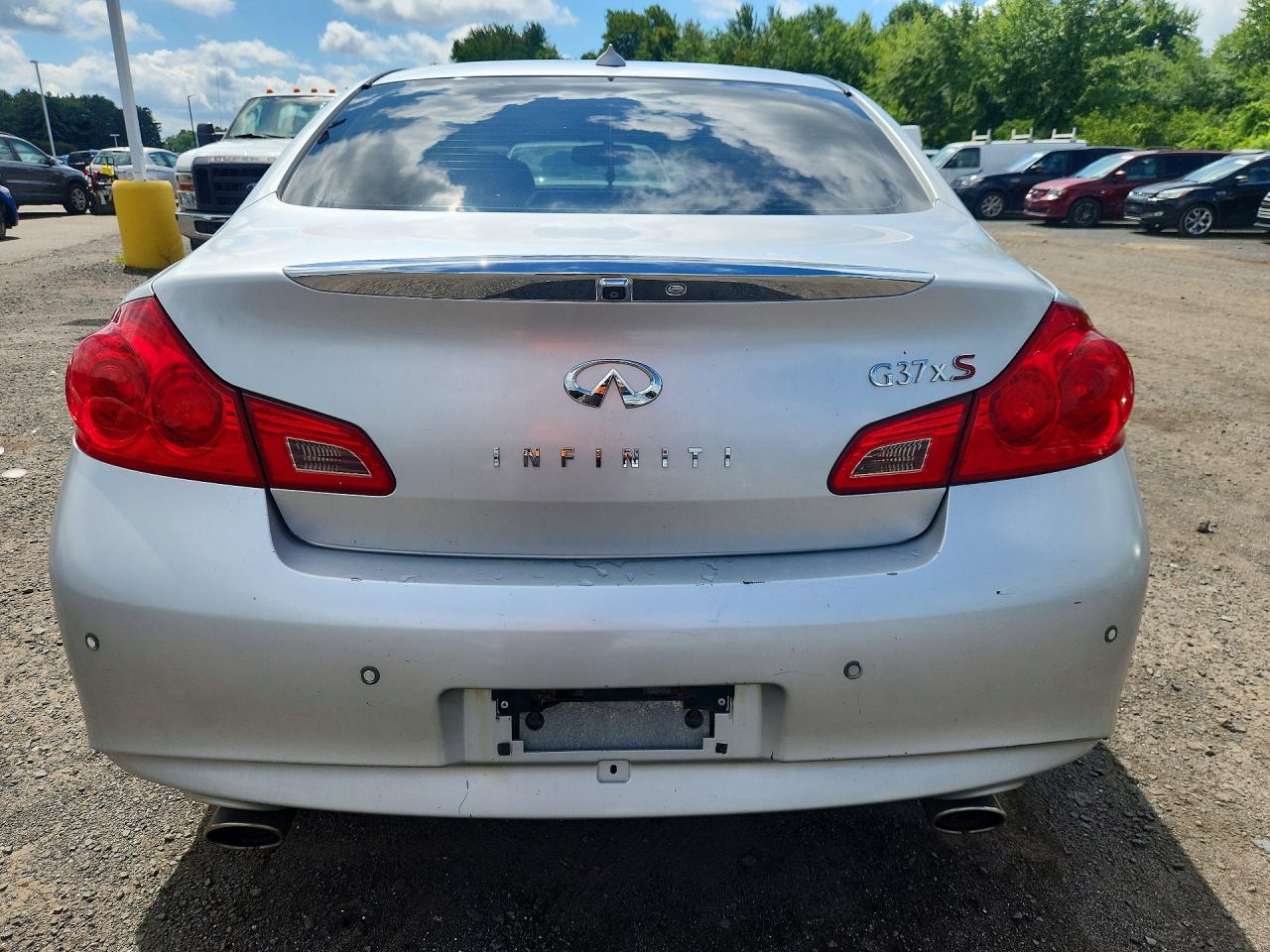 2010 Infiniti G37 Sedan X Silver vin: JN1CV6AR2AM458229