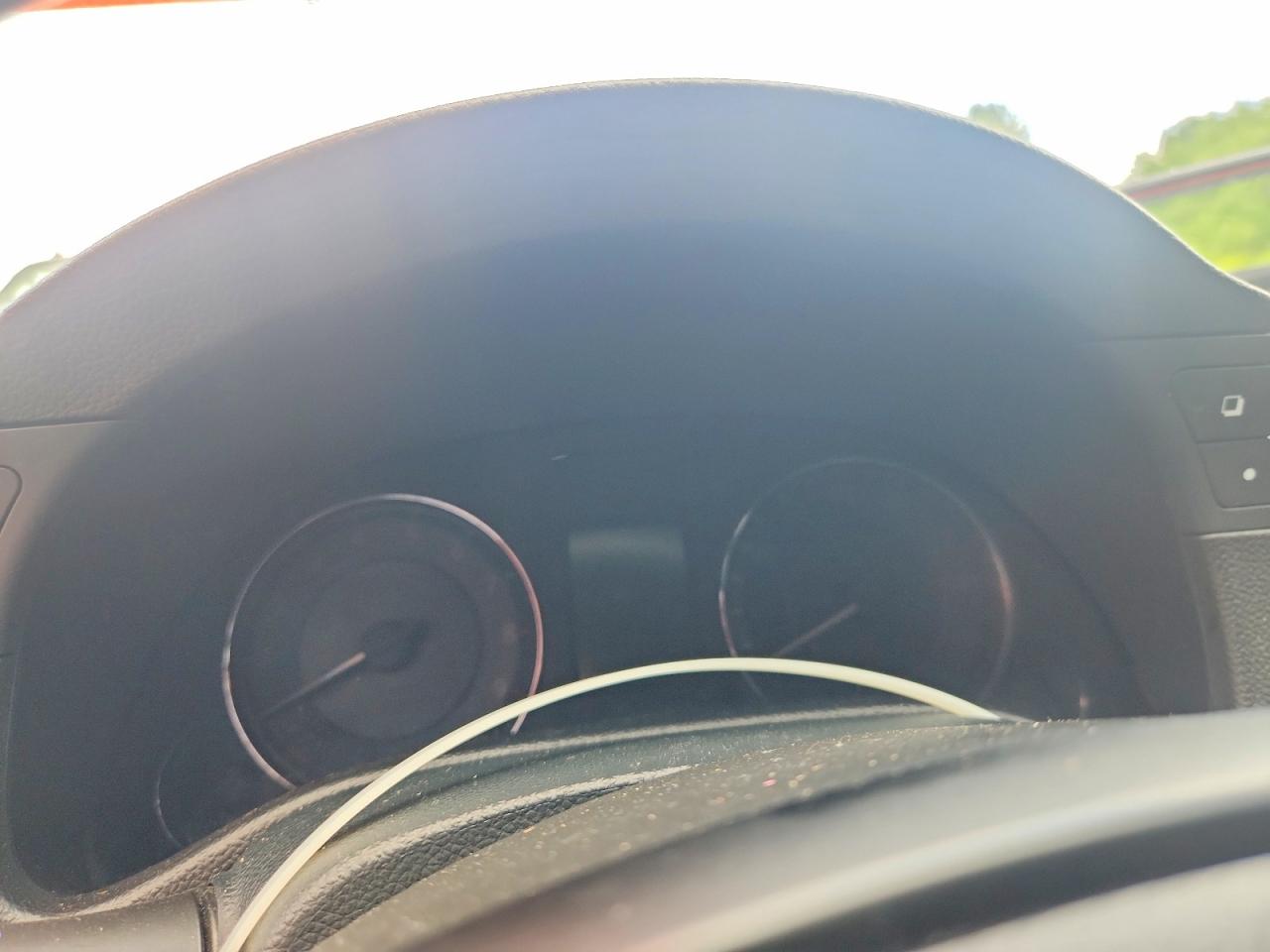 2010 Infiniti G37 Sedan X Silver vin: JN1CV6AR2AM458229