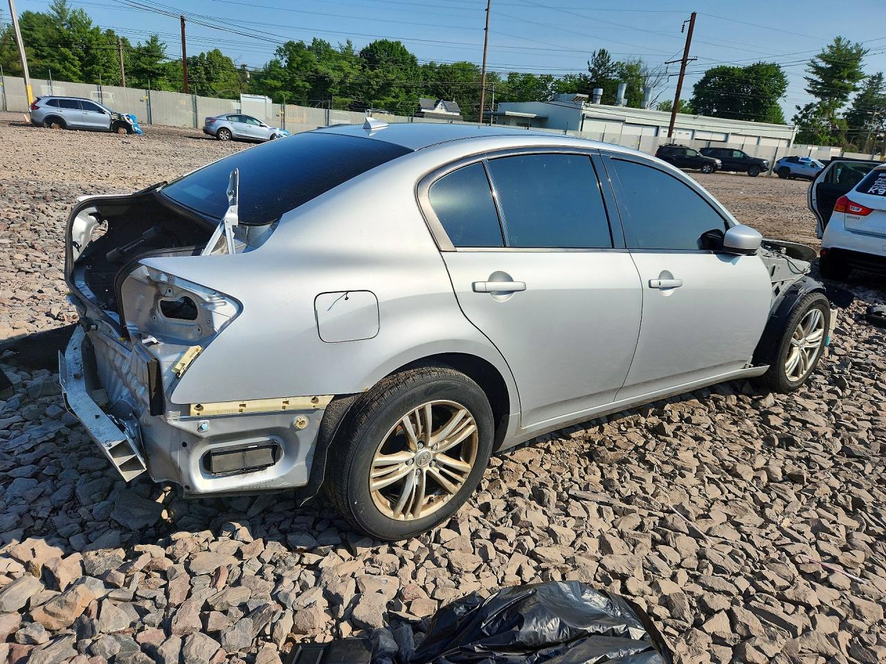 2011 Infiniti G37 Sedan Silver vin: JN1CV6AR2BM353224
