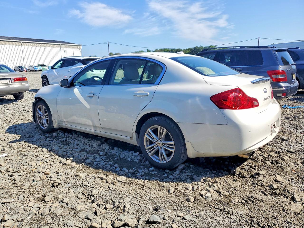 2011 Infiniti G37 Sedan X White vin: JN1CV6AR2BM354664