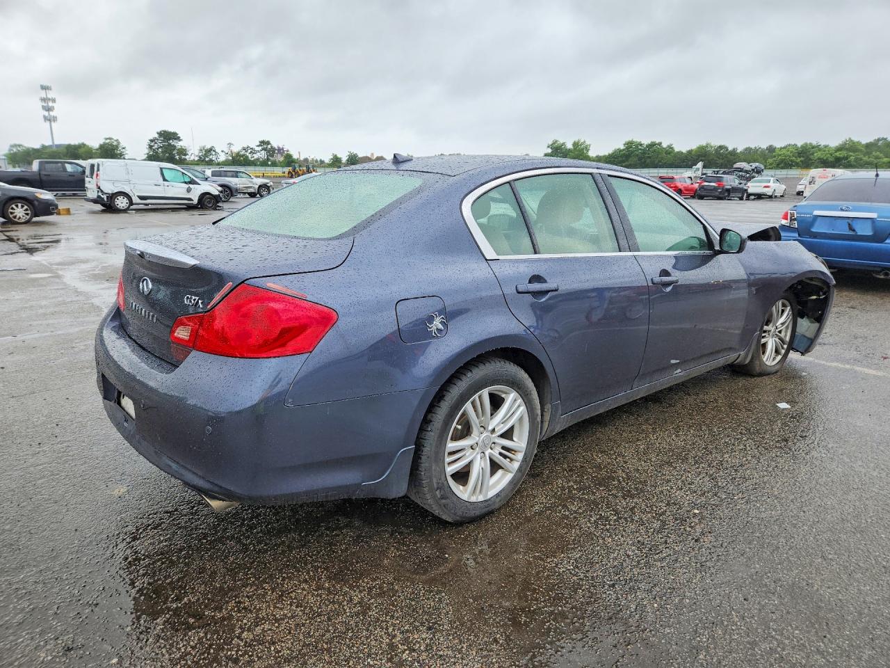 2011 Infiniti G37 Sedan X Серый vin: JN1CV6AR2BM355992