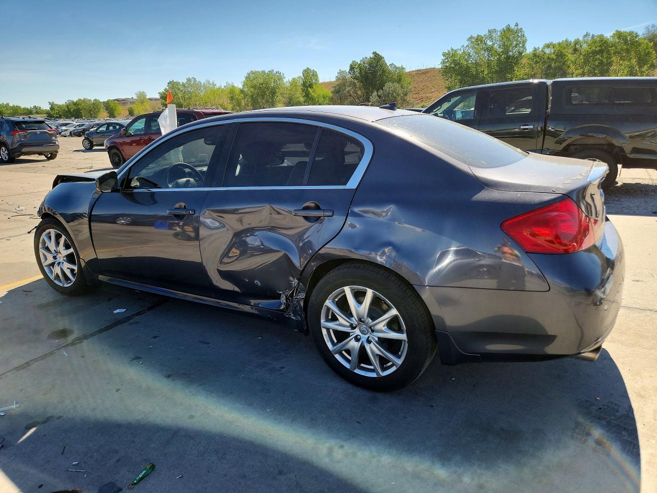 2011 Infiniti G37 Sedan X Gray vin: JN1CV6AR2BM356799