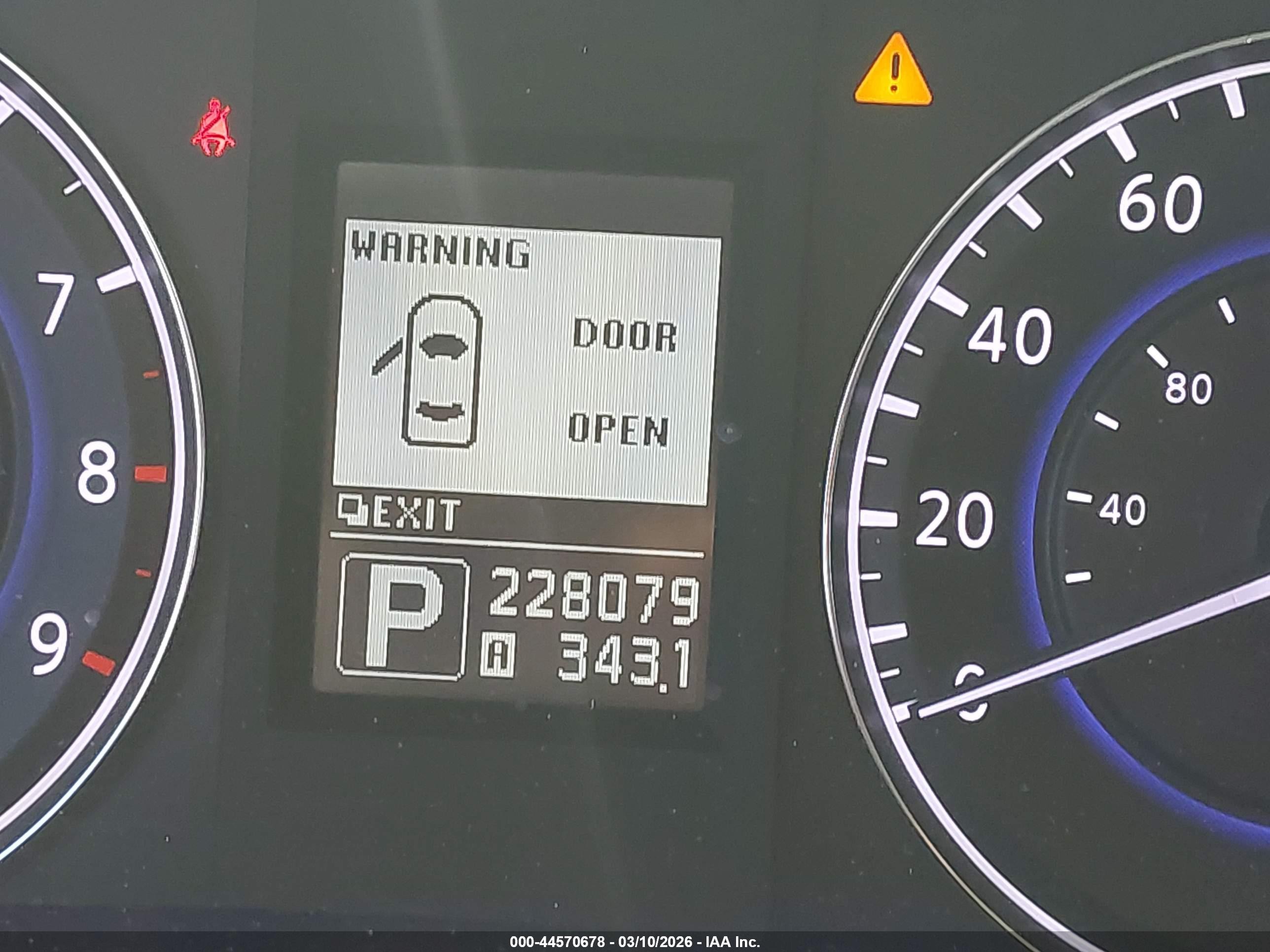 2011 Infiniti G37x   Silver vin: JN1CV6AR2BM401630
