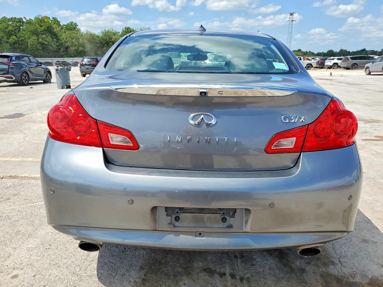 2011 Infiniti G37 Sedan X Silver vin: JN1CV6AR2BM408206