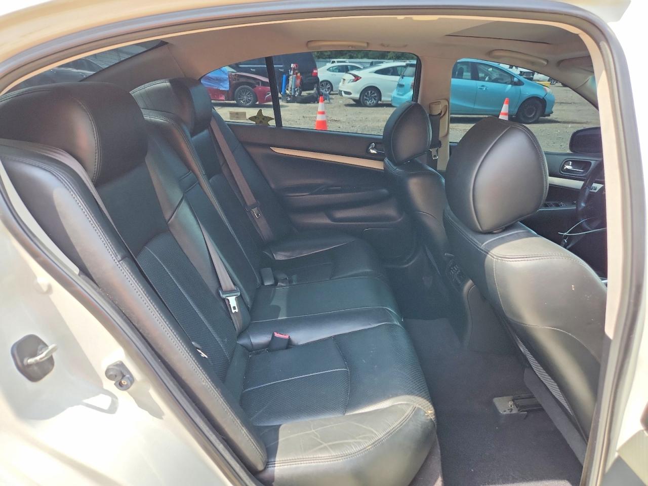 2012 Infiniti G37 Белый vin: JN1CV6AR2CM976375