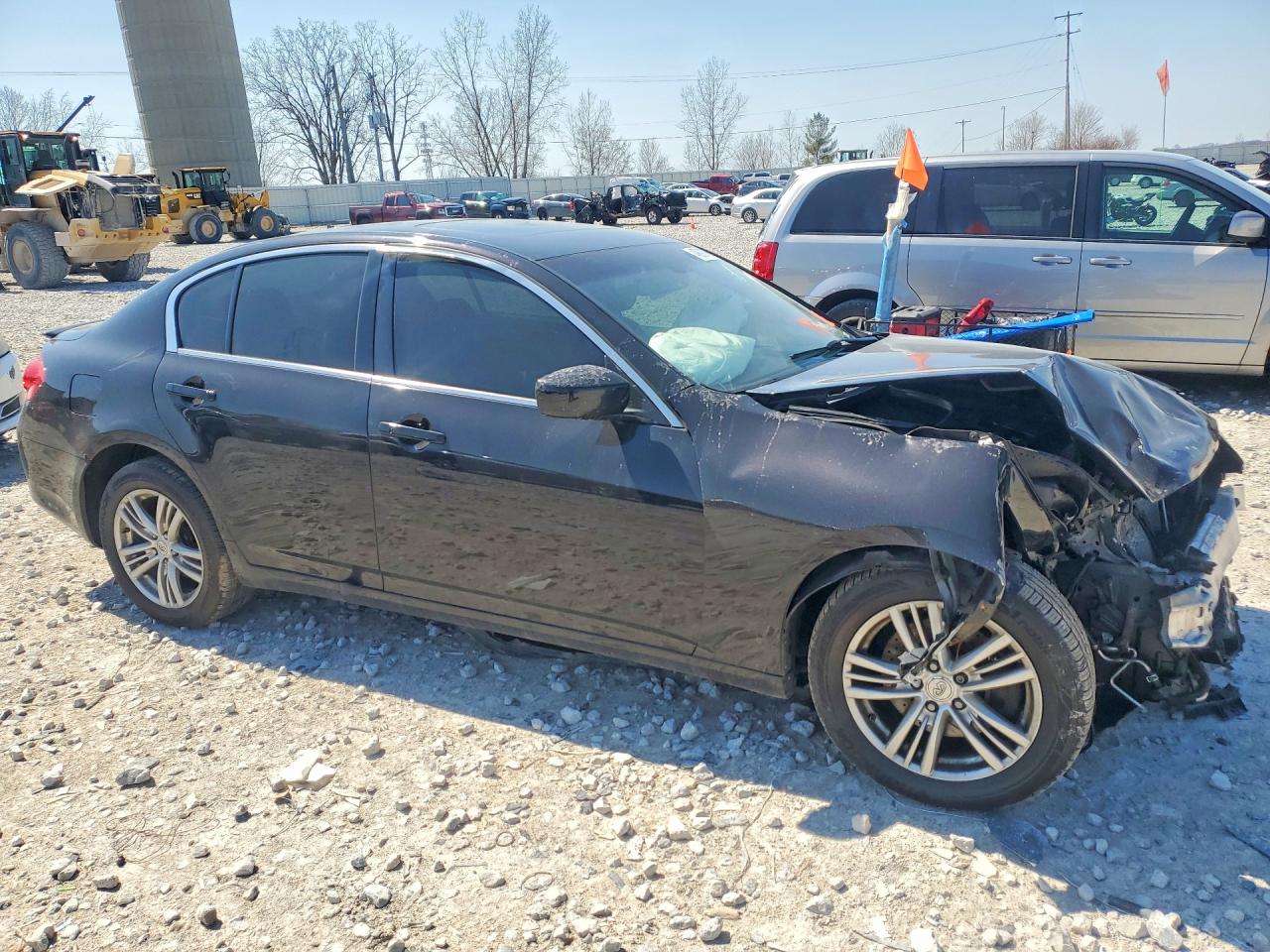 2013 Infiniti G37 Sedan X Черный vin: JN1CV6AR2DM350553