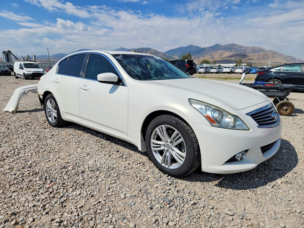 2013 Infiniti G37 Sedan X White vin: JN1CV6AR2DM750726
